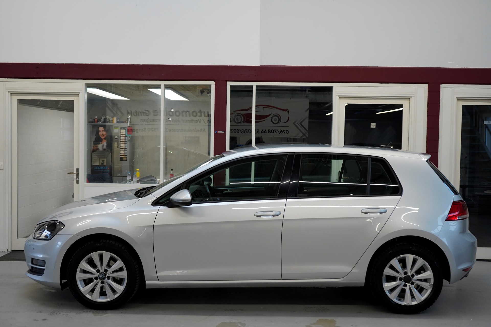 VW Golf 1.6 TDI Trendline 4Motion-image-3