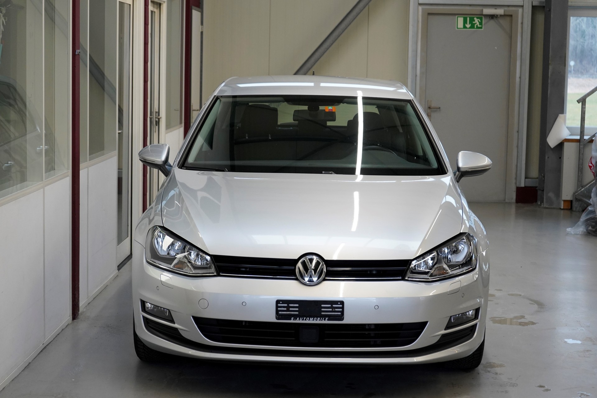 VW Golf 1.6 TDI Trendline 4Motion-image-1