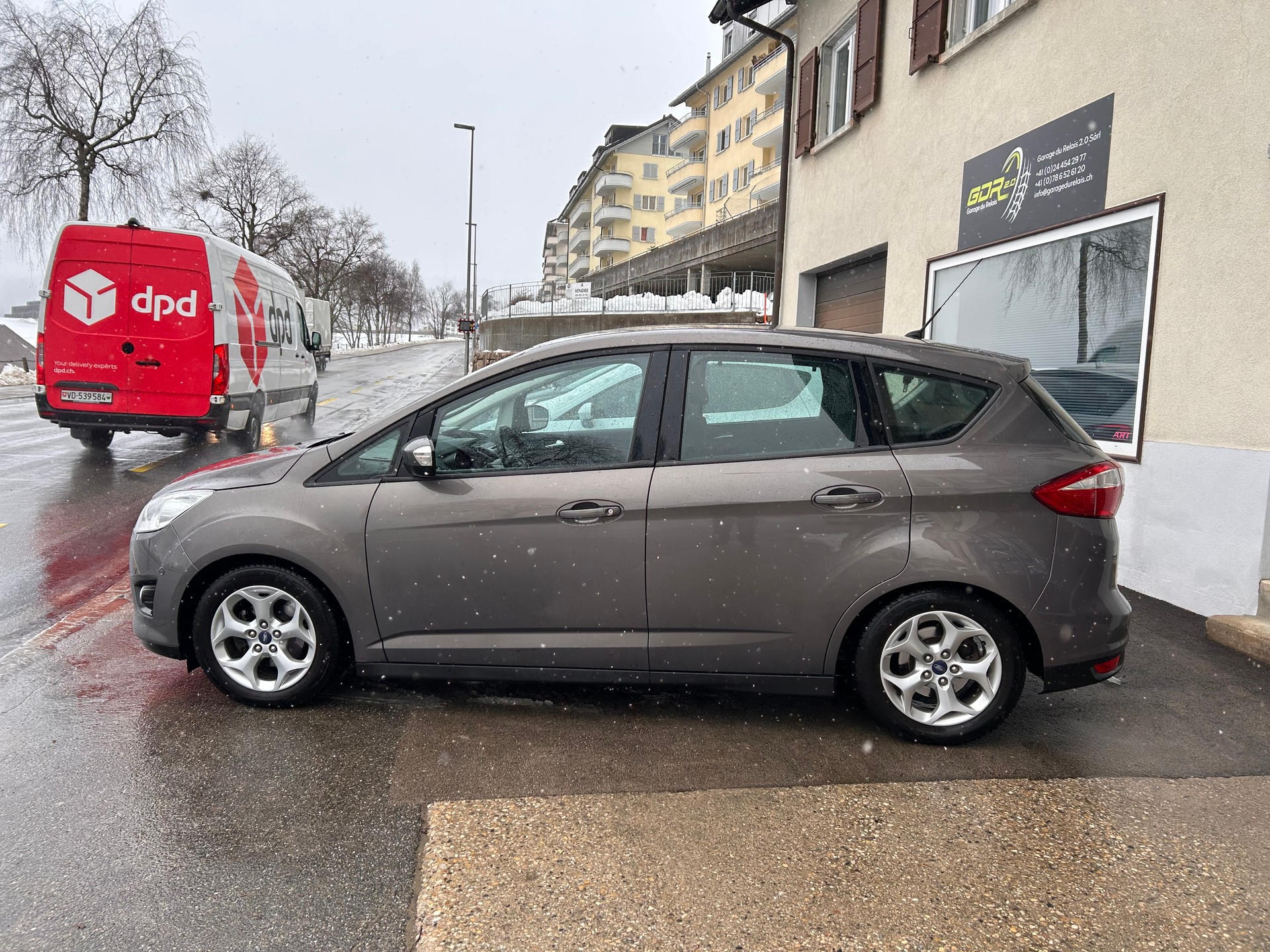 FORD C-Max 1.0 SCTi Carving-image-5