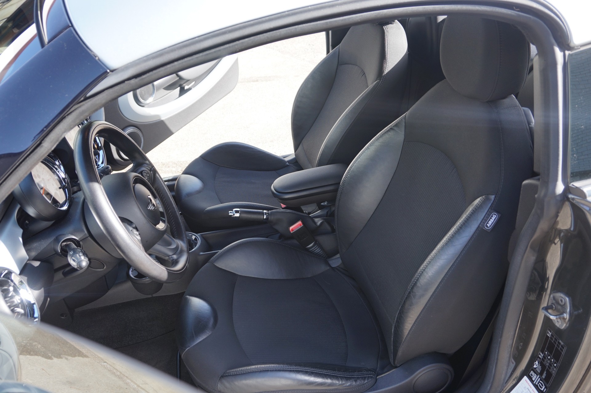 MINI Cooper S Coupé-image-7