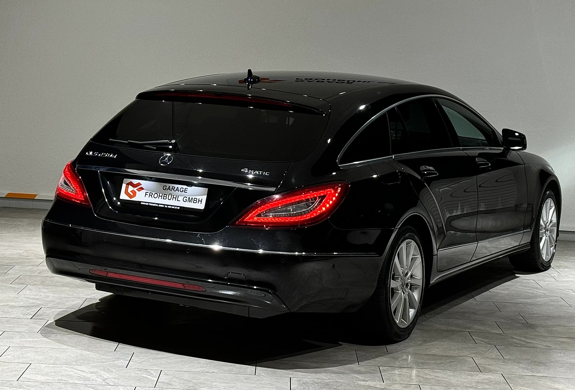 MERCEDES-BENZ CLS Shooting Brake 250 BlueTEC 4Matic 7G-Tronic-showroom-element-3