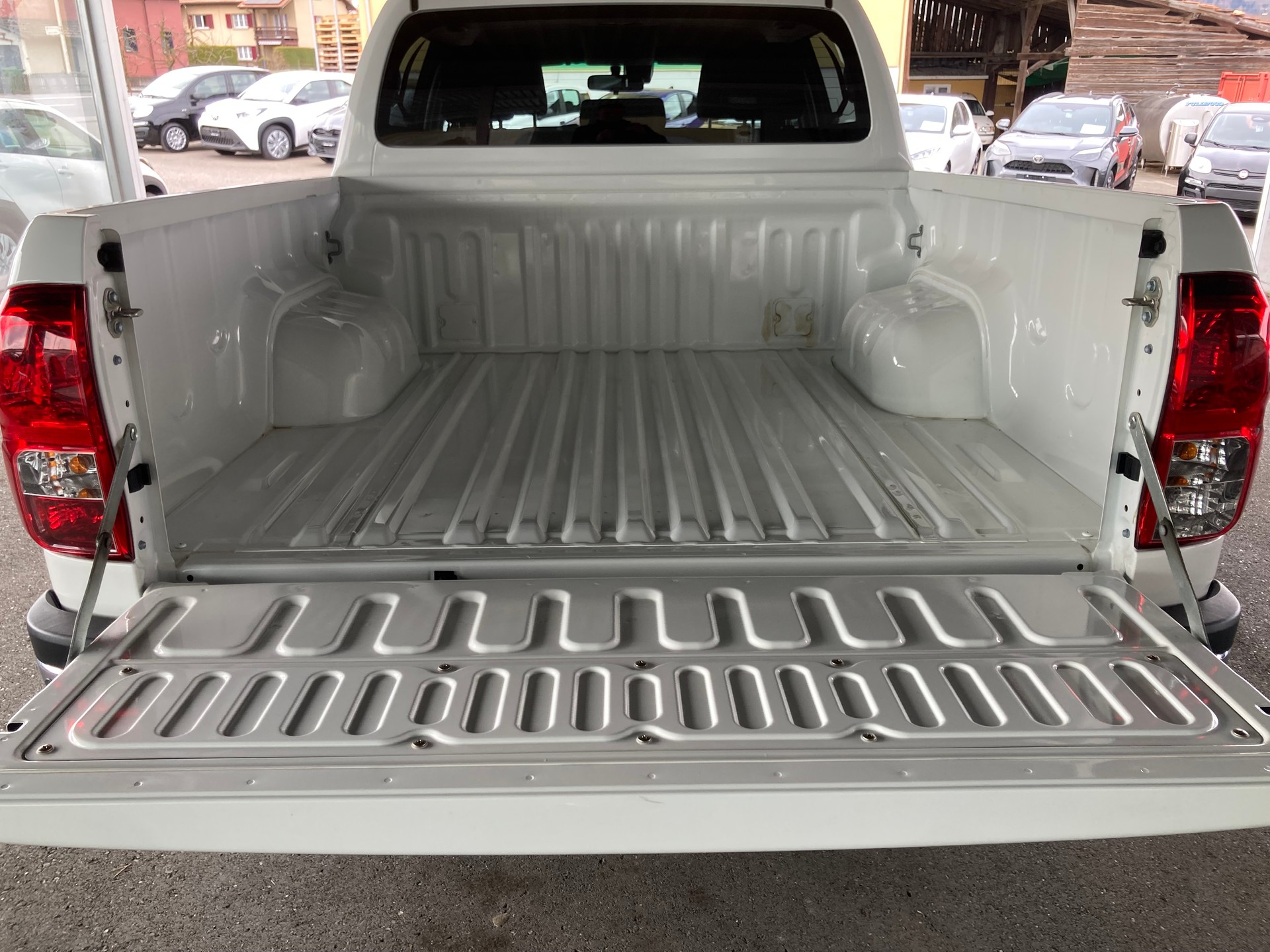 TOYOTA Hilux 2.4d Style Double Cab 4x4 A-image-7