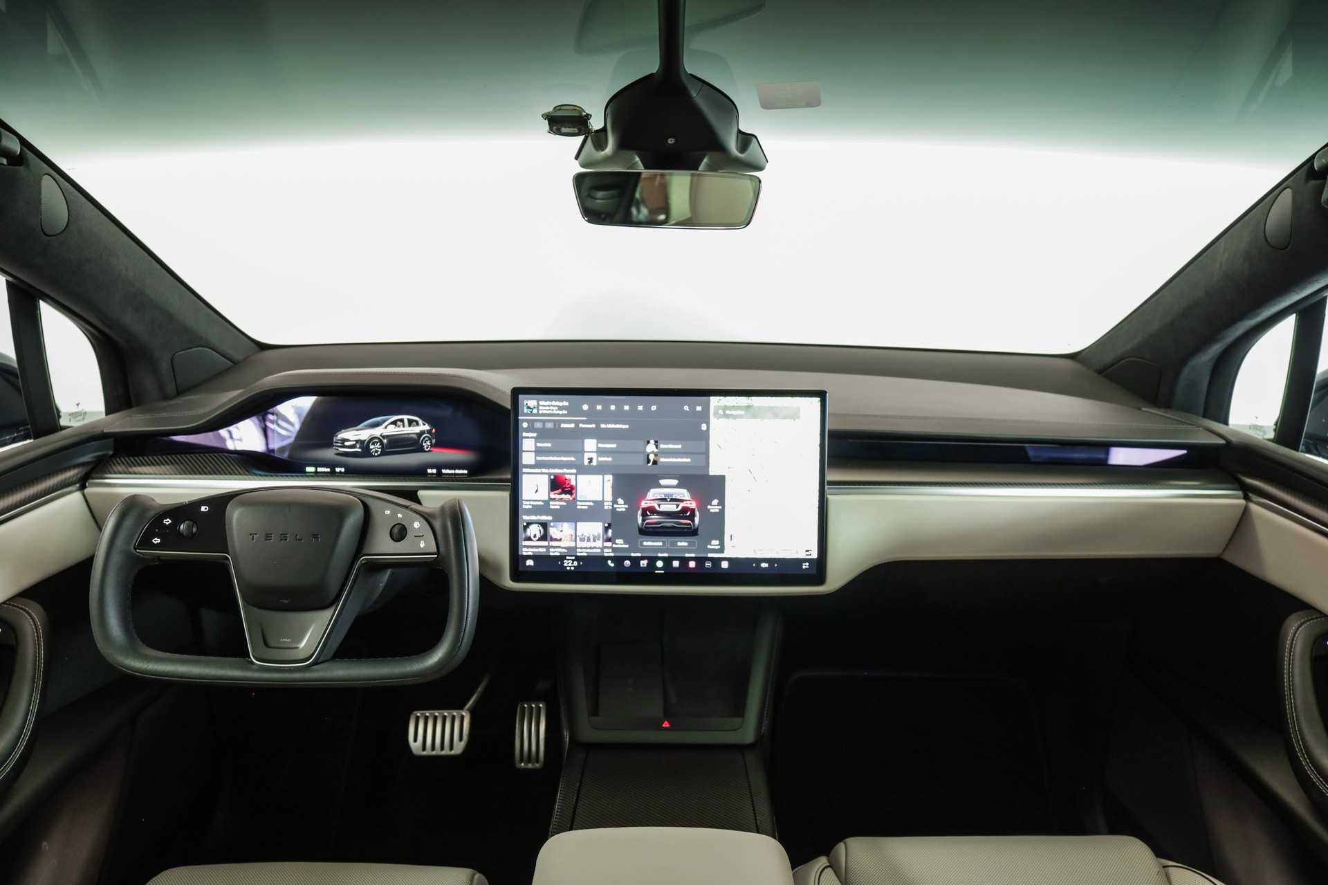 TESLA Model X 100kWh Plaid-image-6