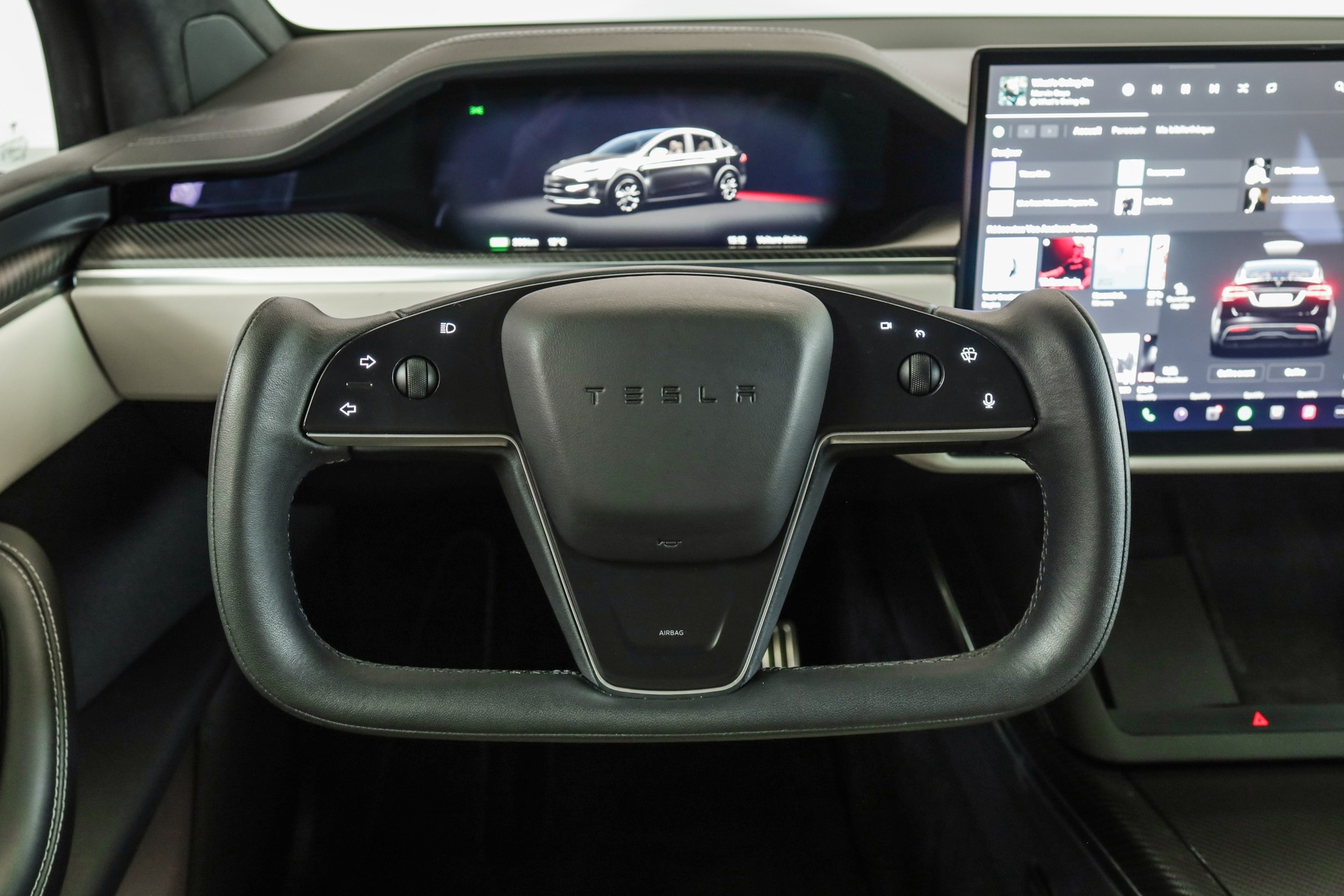 TESLA Model X 100kWh Plaid-image-7