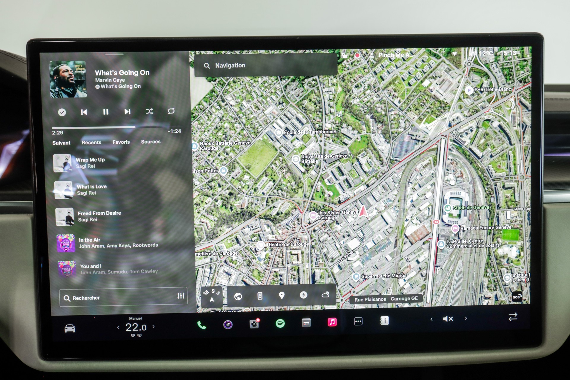 TESLA Model X 100kWh Plaid-image-16