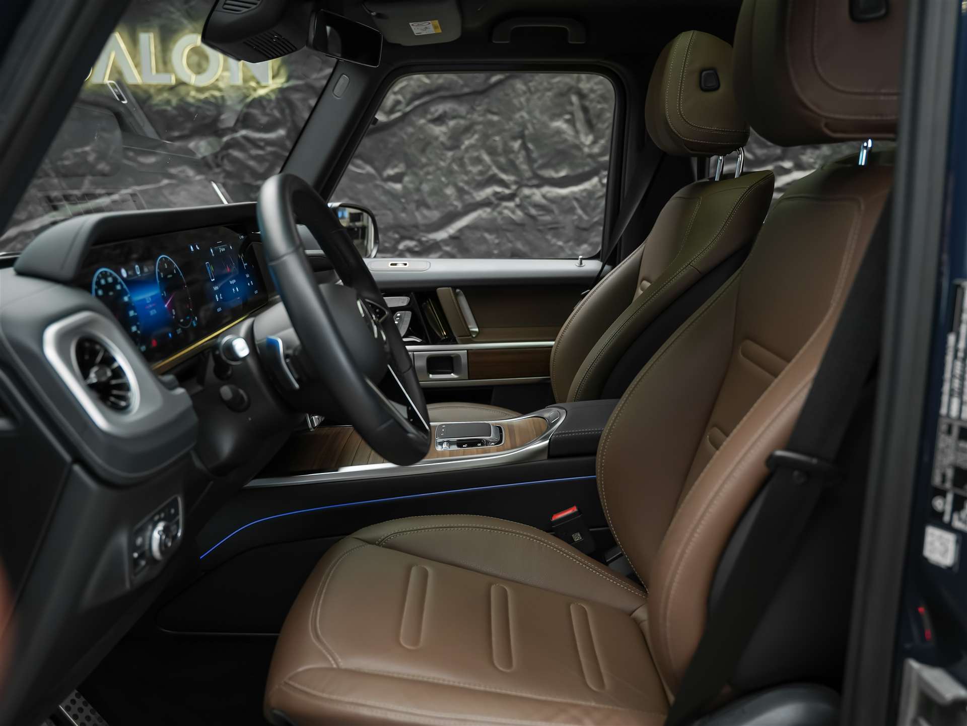 MERCEDES-BENZ G 450d 9G-Tronic *23" Felgen*Panorama*Exclusive Line* Standheizung*-image-9
