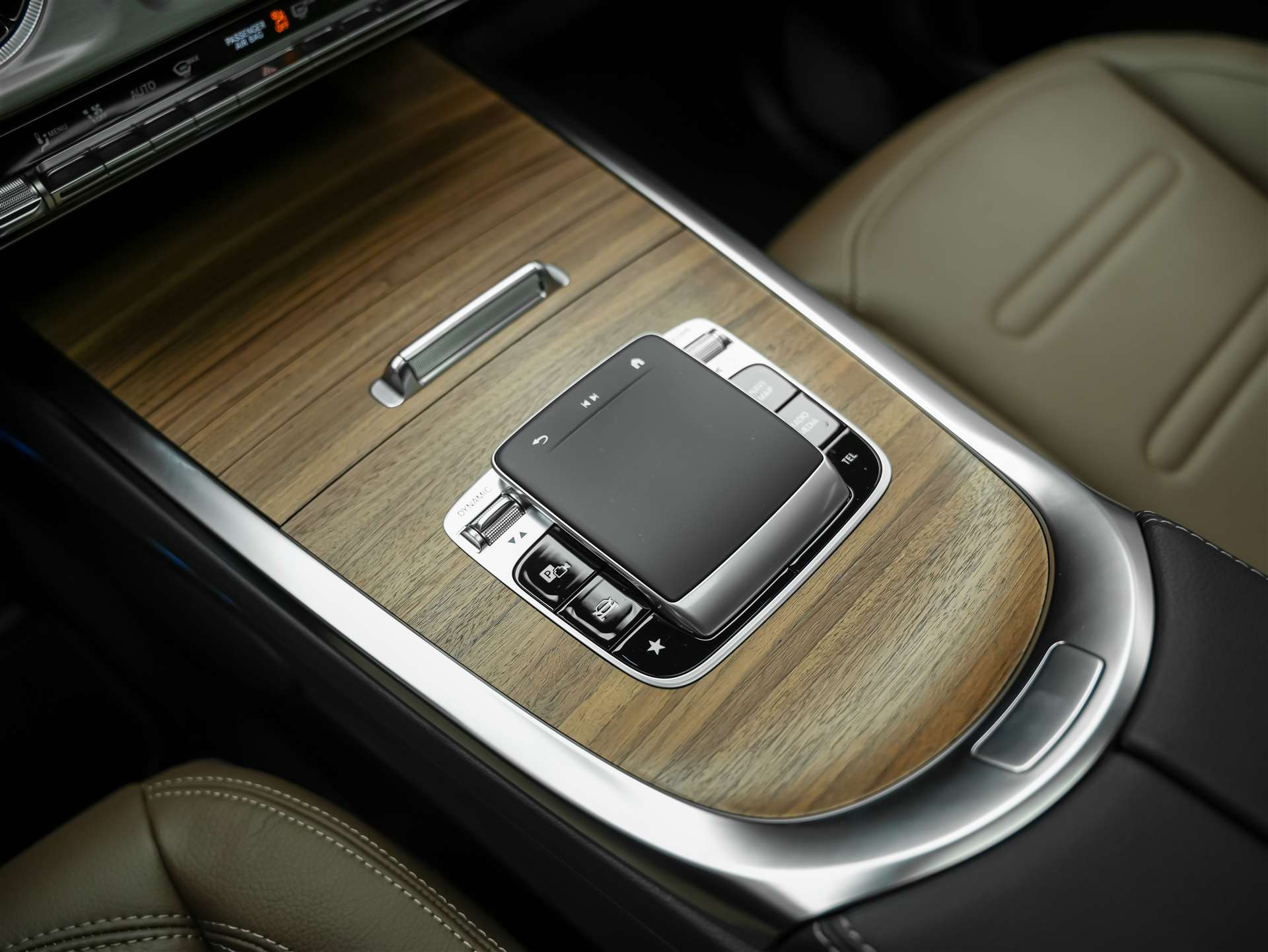 MERCEDES-BENZ G 450d 9G-Tronic *23" Felgen*Panorama*Exclusive Line* Standheizung*-image-30