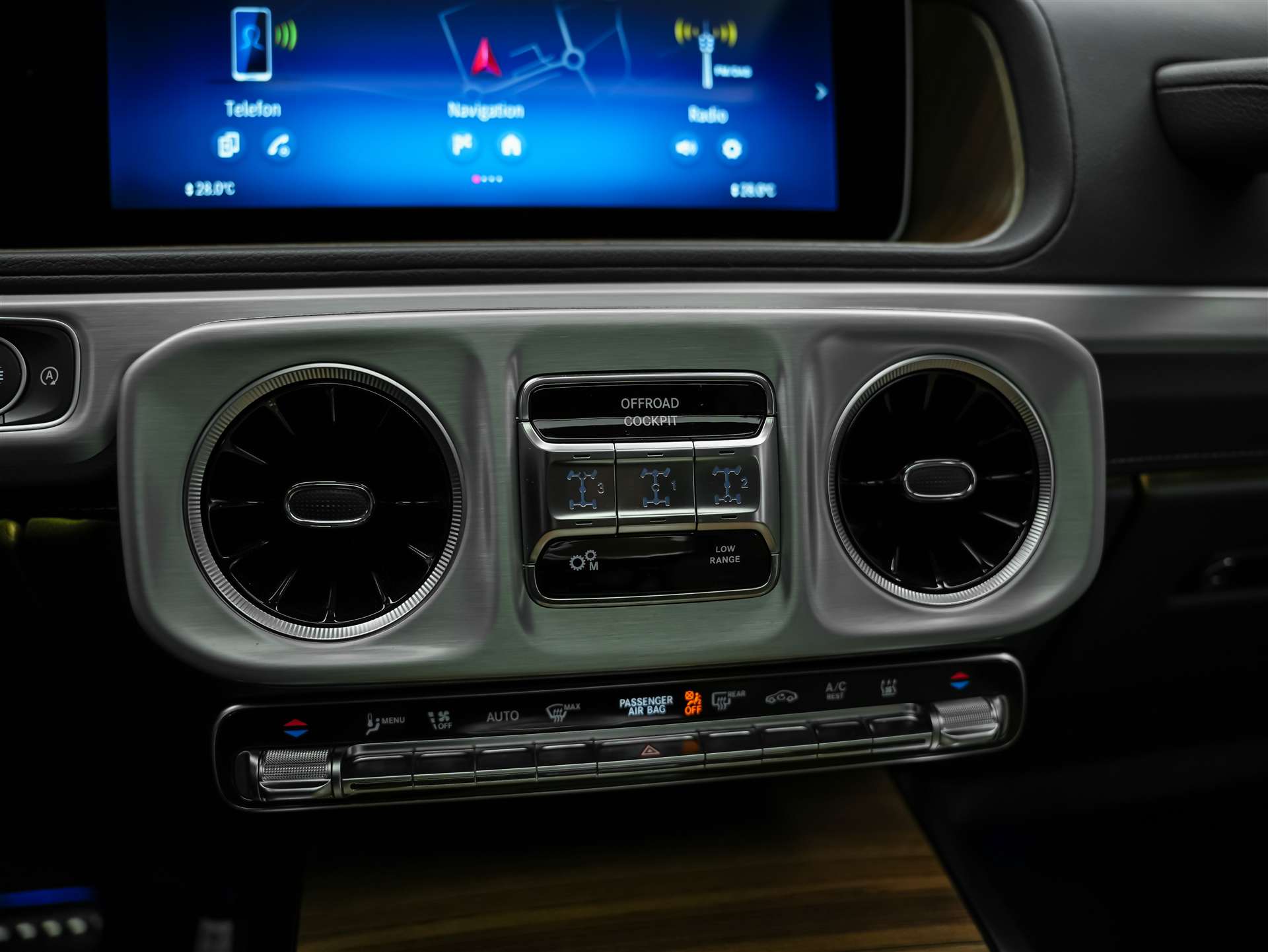 MERCEDES-BENZ G 450d 9G-Tronic *23" Felgen*Panorama*Exclusive Line* Standheizung*-image-28