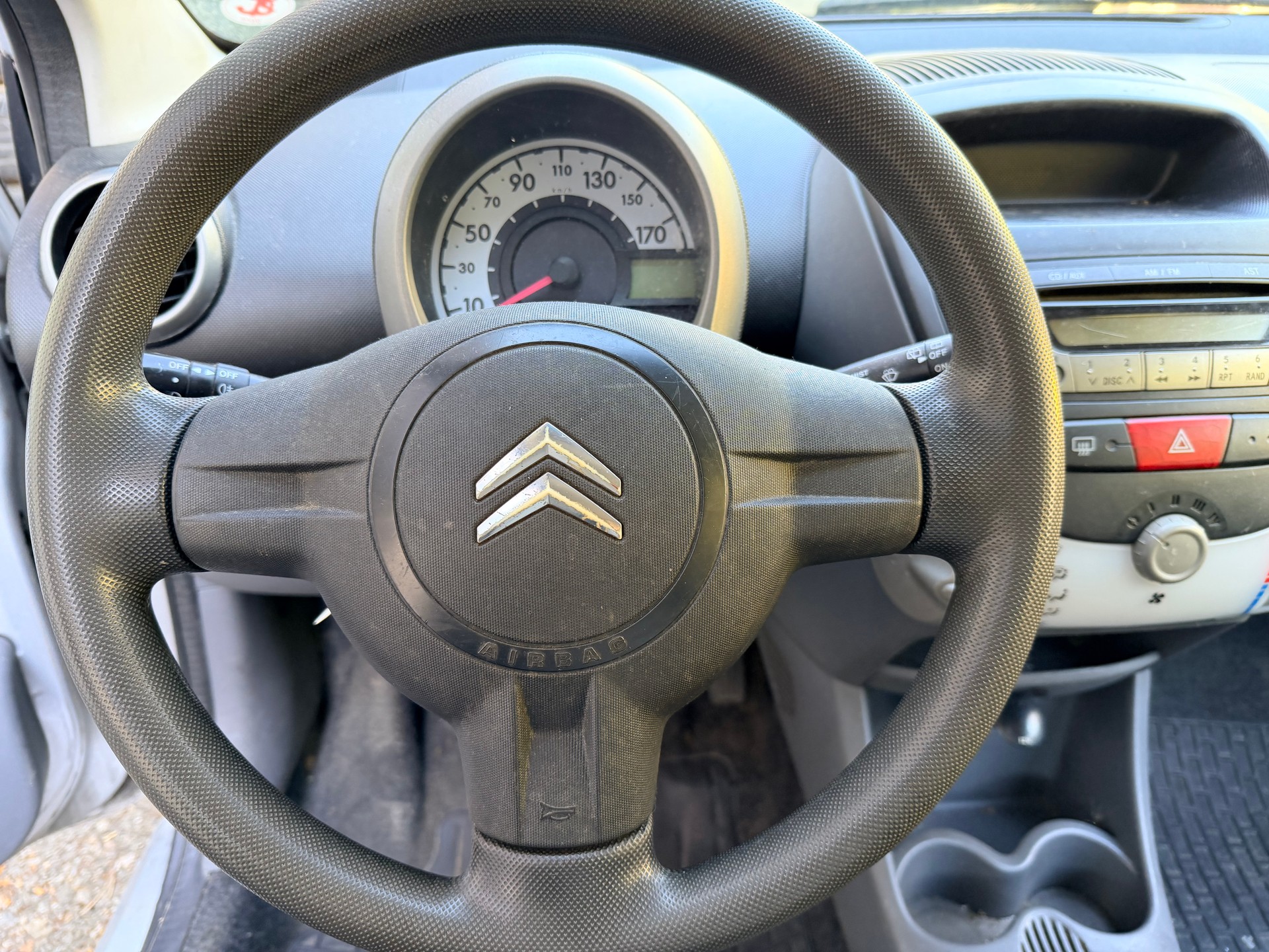 CITROEN C1 1.0i Chic (SX)-image-6