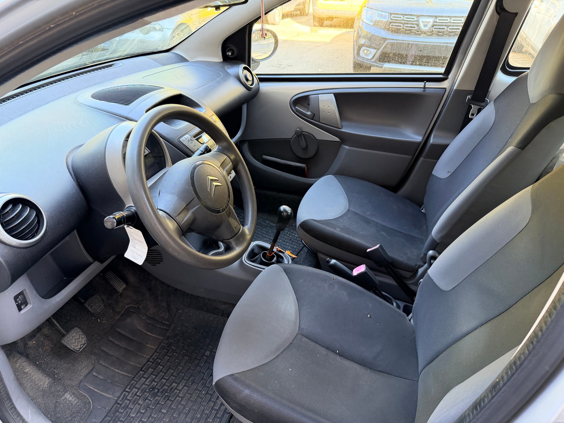 CITROEN C1 1.0i Chic (SX)-image-4