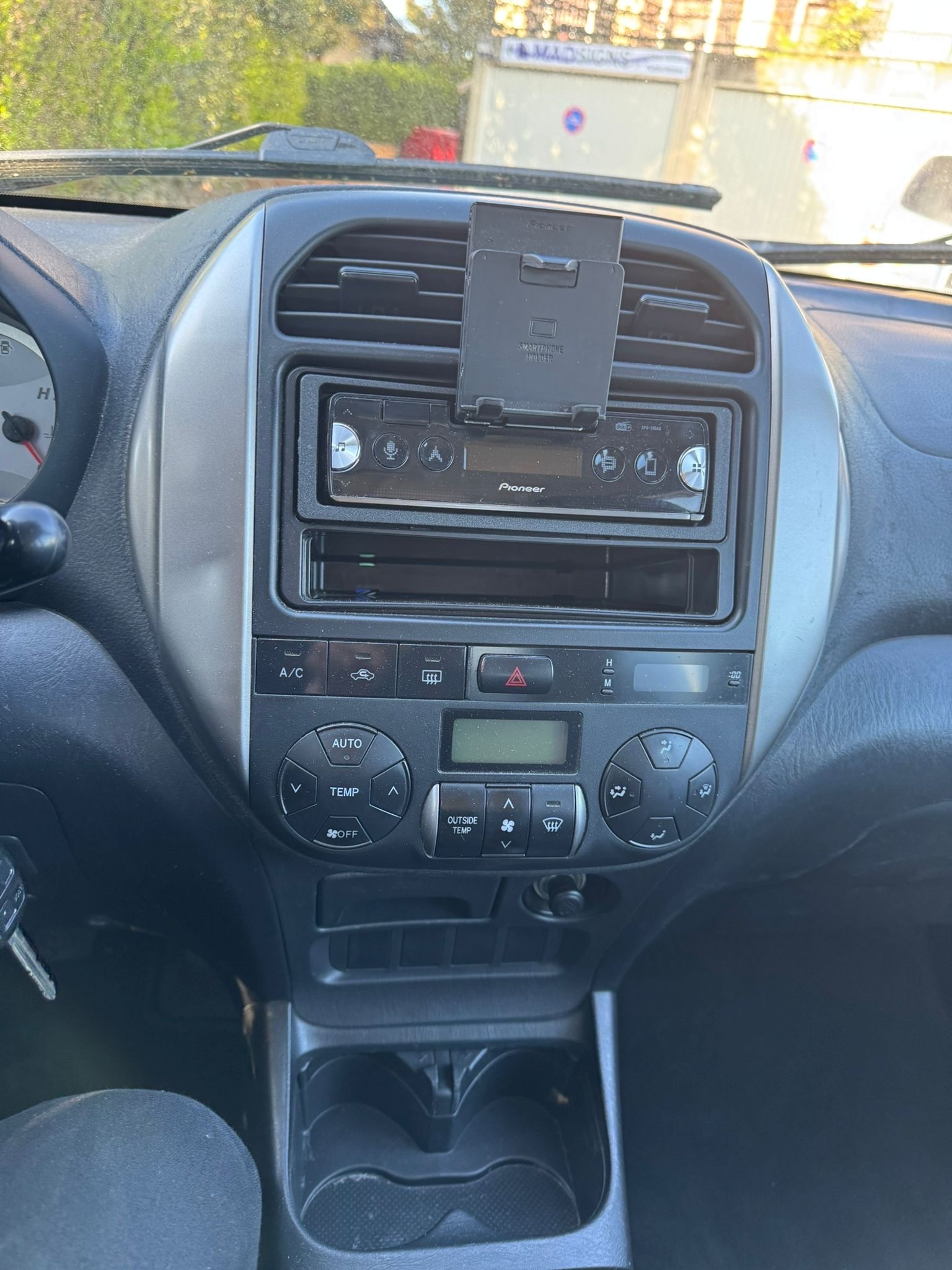 TOYOTA RAV-4 2.0 16V Mountain-image-6