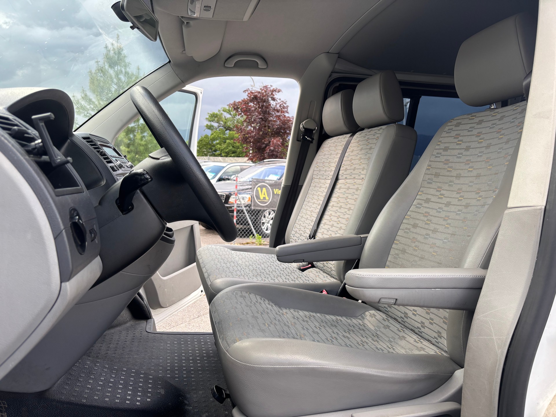 VW T5 2.0-image-10