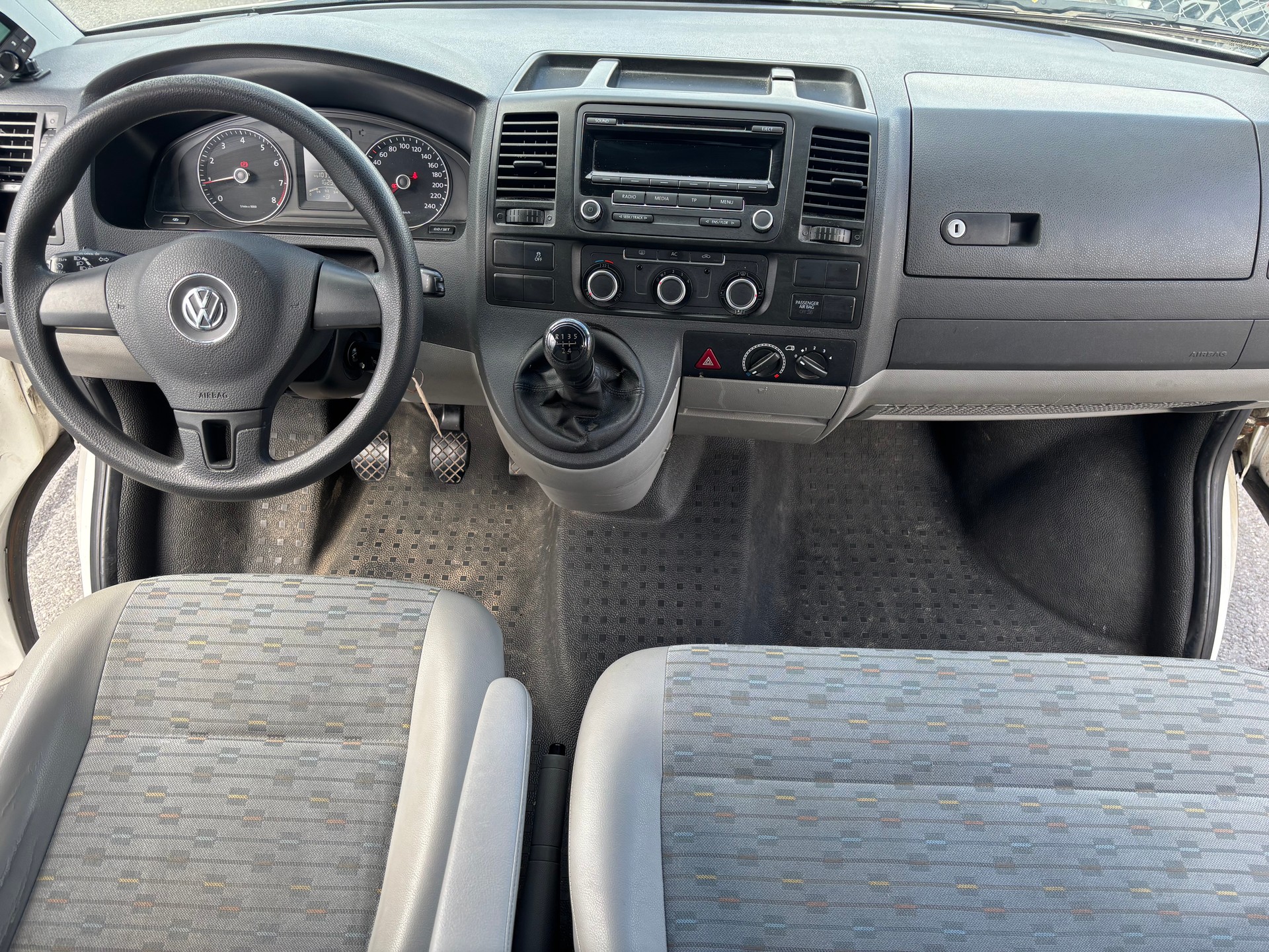 VW T5 2.0-image-6
