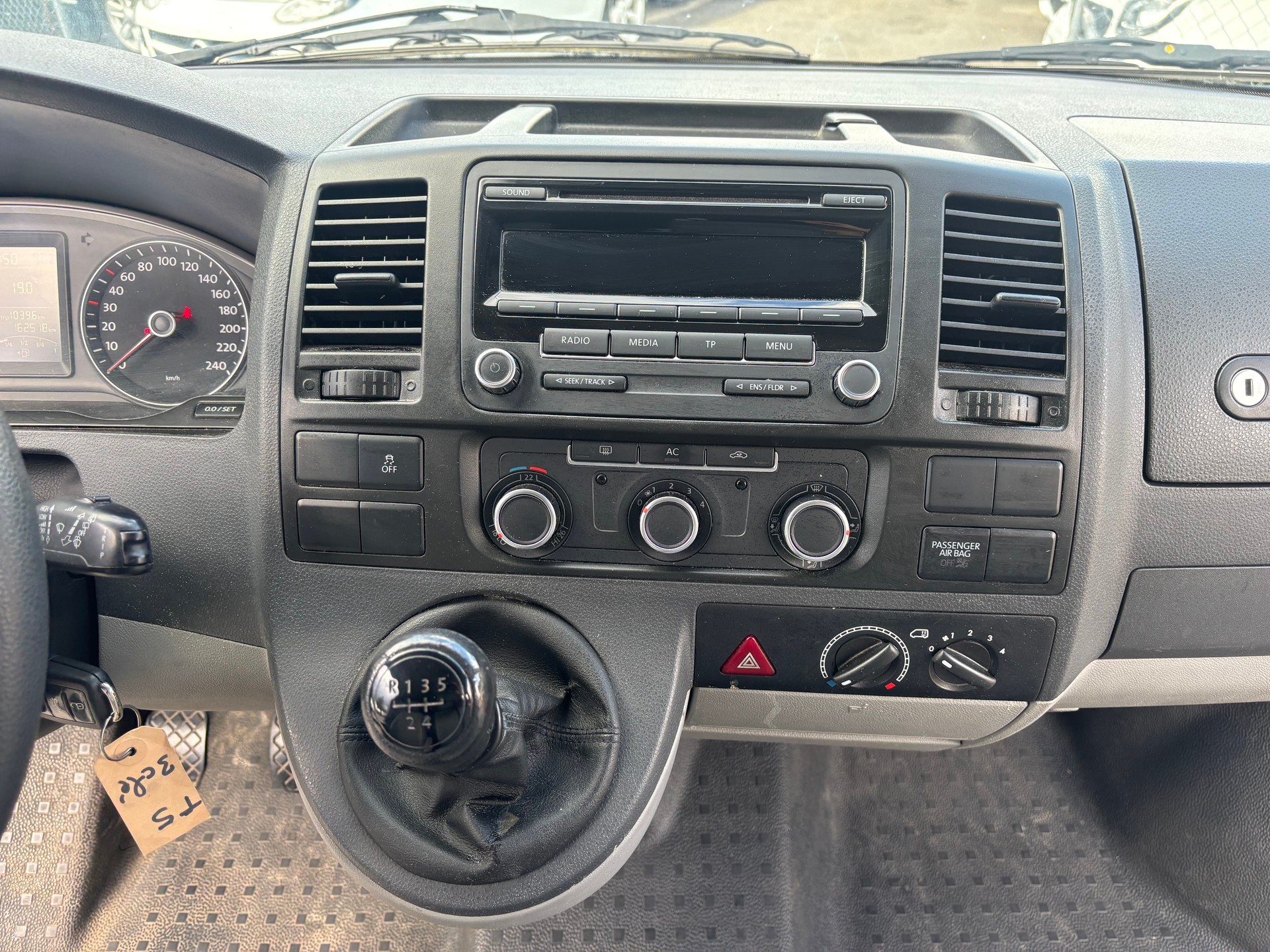 VW T5 2.0-image-8