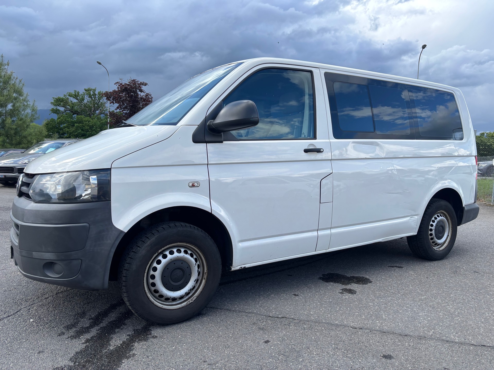 VW T5 2.0-showroom-element-1