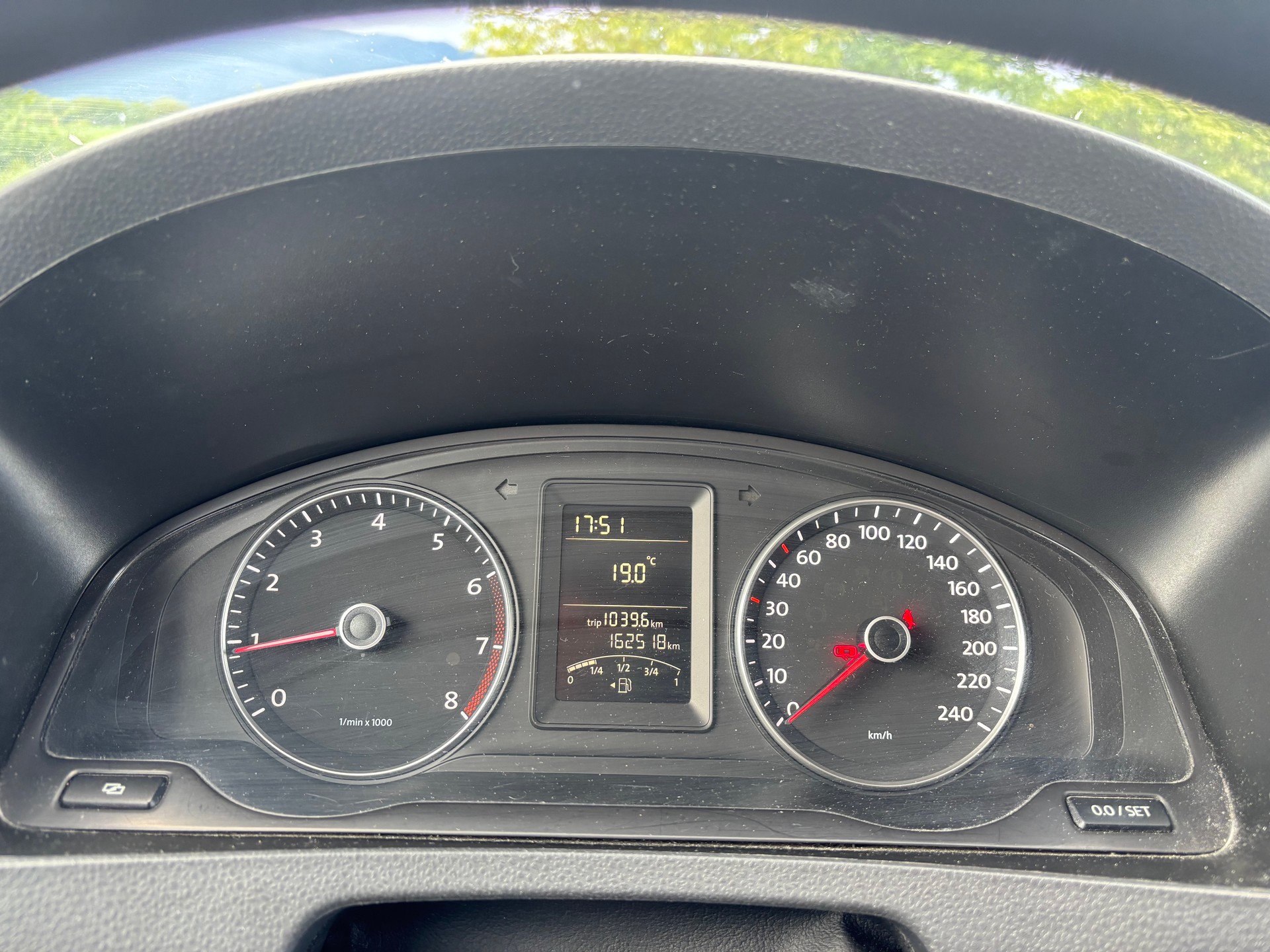 VW T5 2.0-image-7