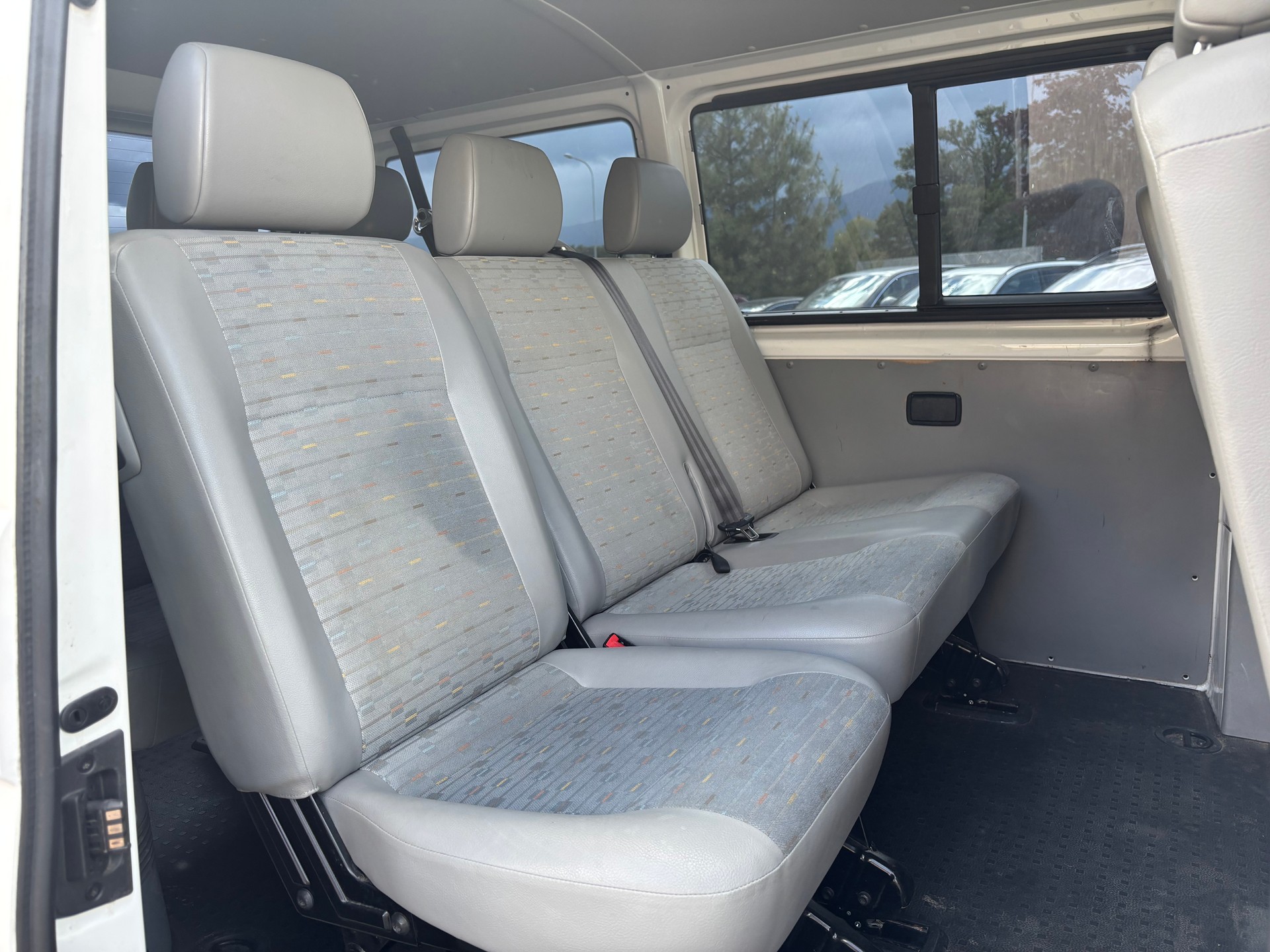 VW T5 2.0-image-13