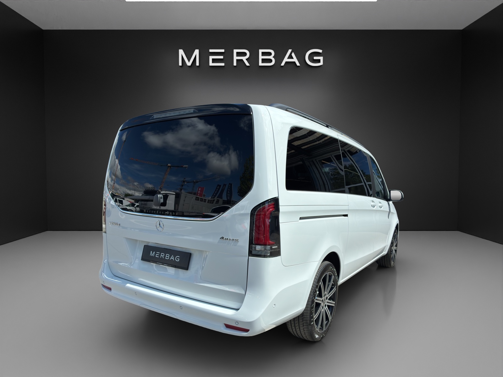 MERCEDES-BENZ V 250 d lang 4Matic Style 9G-Tronic-image-5