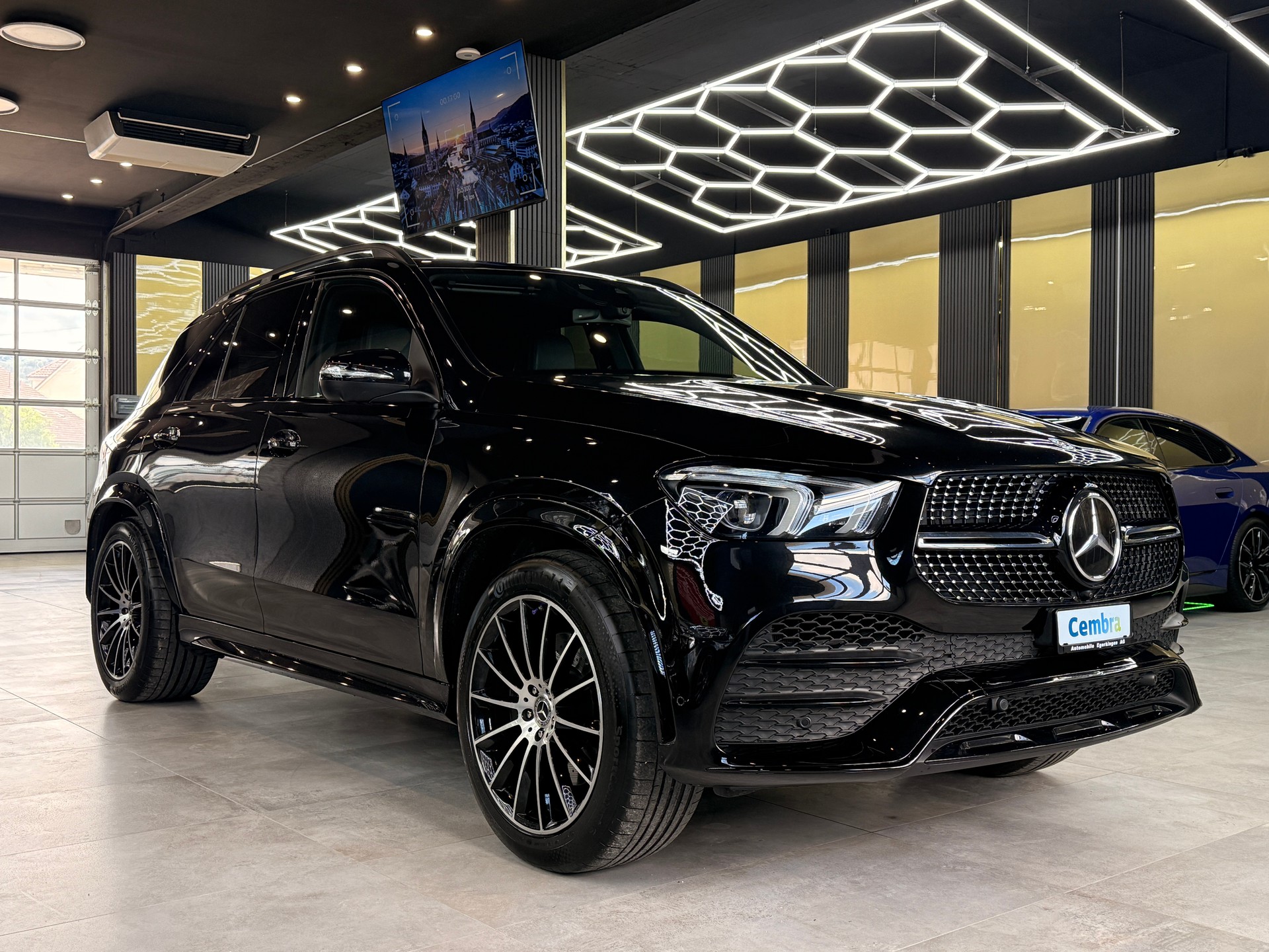 MERCEDES-BENZ GLE 350 d AMG Line 4matic-showroom-element-2