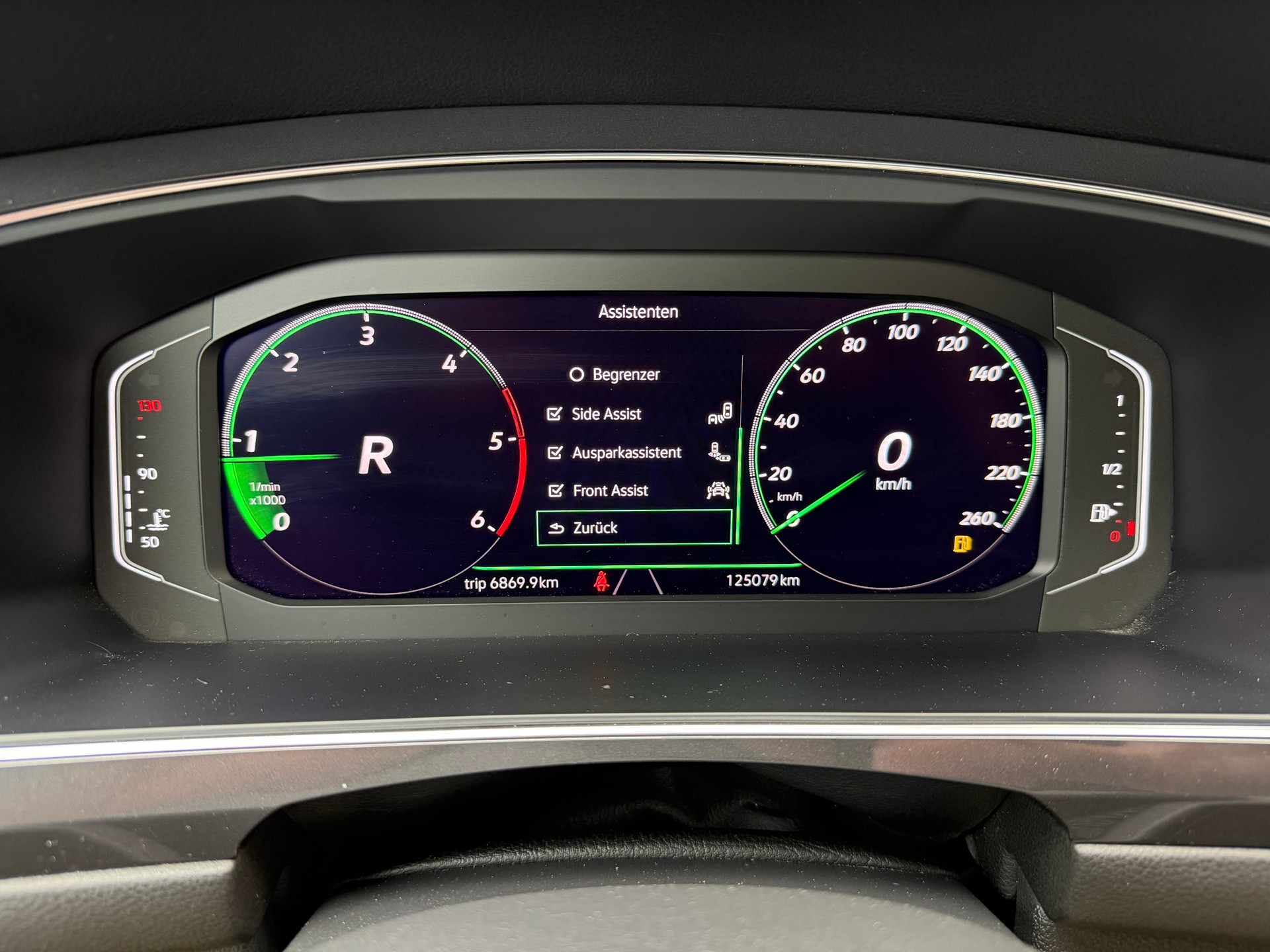 VW Tiguan Allspace 2.0 TDI SCR R-Line 4Motion DSG **200PS**-image-25