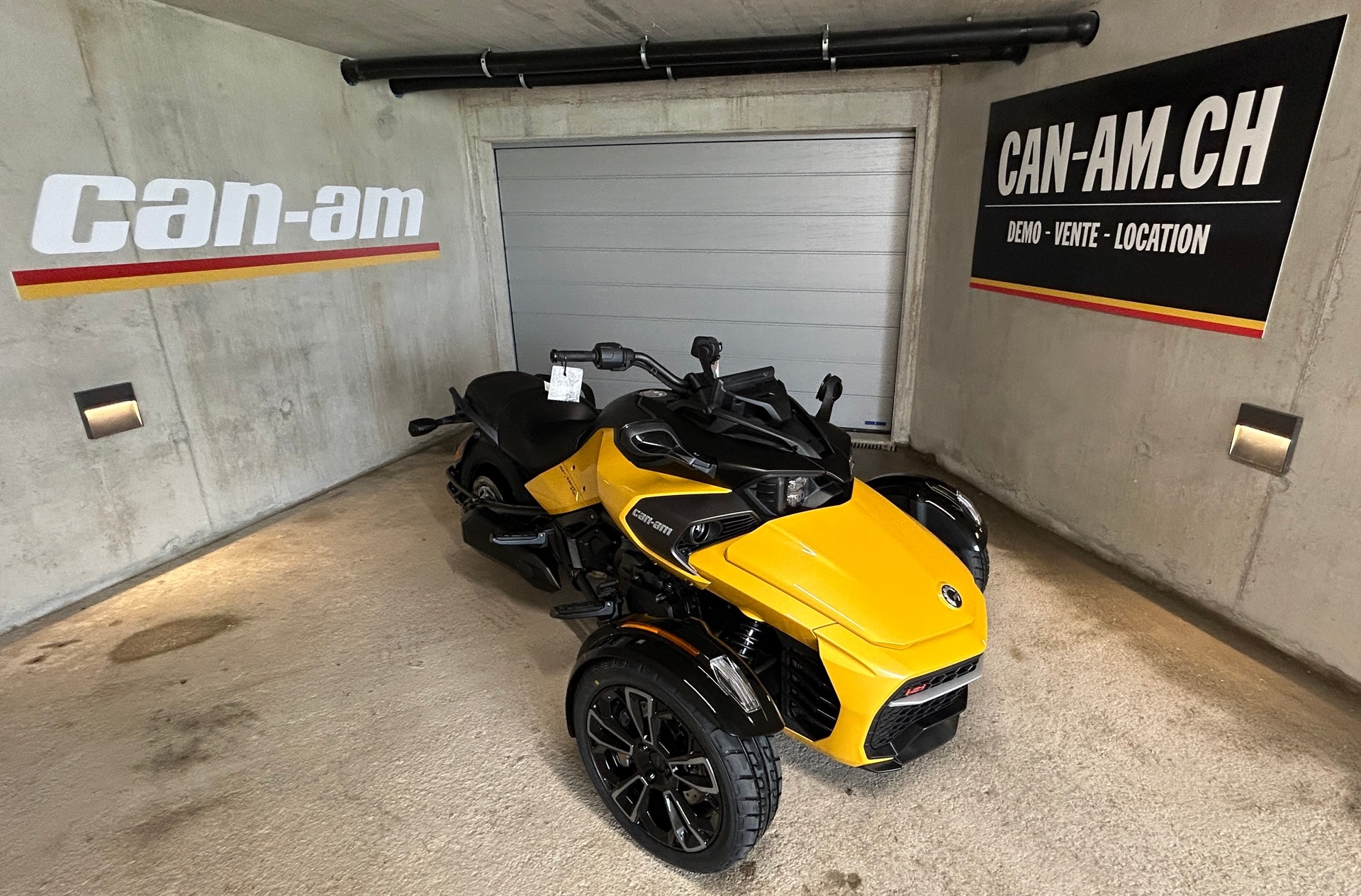 CAN-AM F3-S