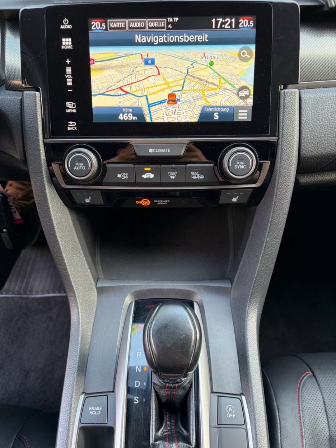 HONDA Civic 1.0 VTEC Executive Premium CVT-image-15