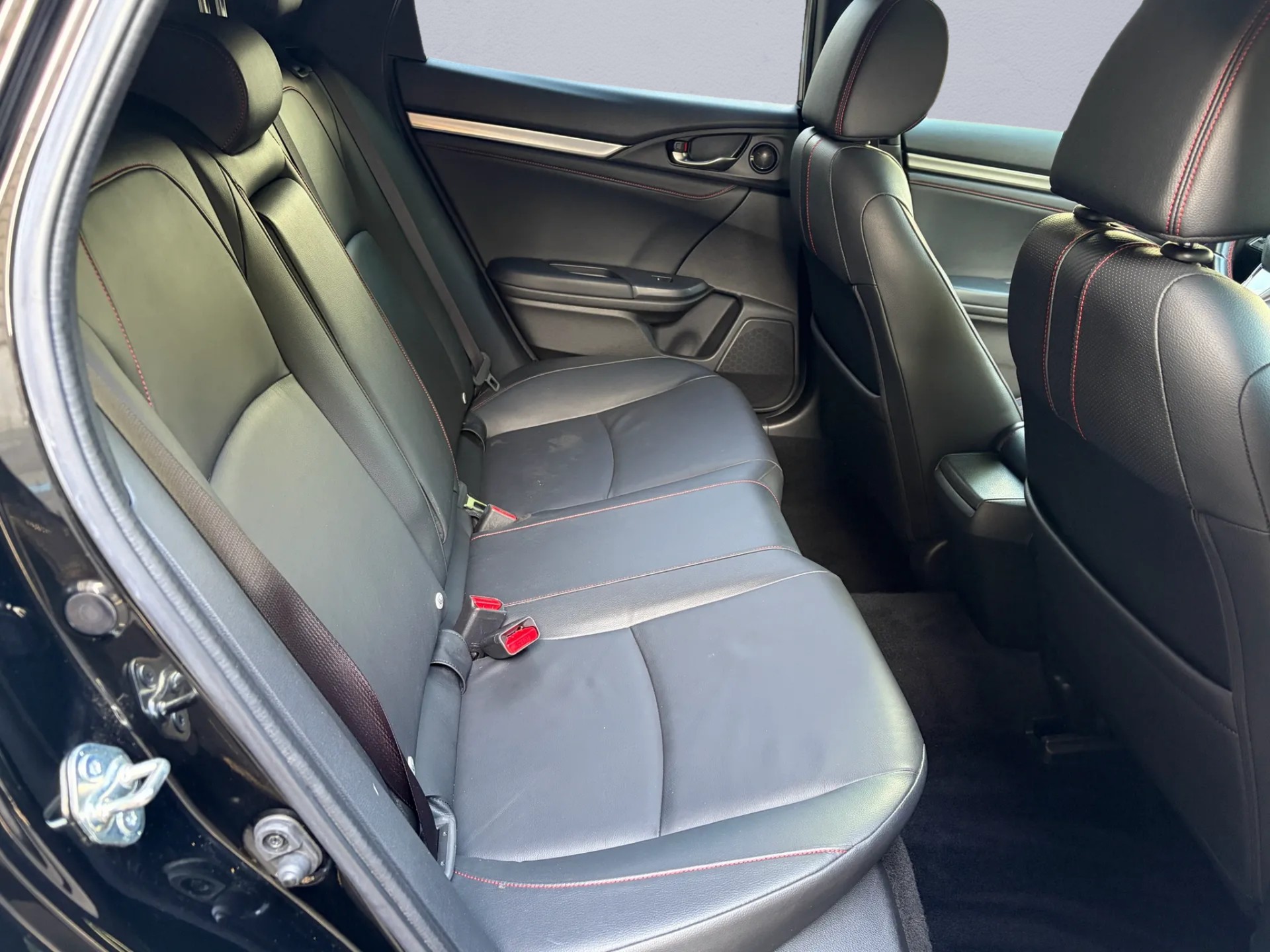HONDA Civic 1.0 VTEC Executive Premium CVT-image-12