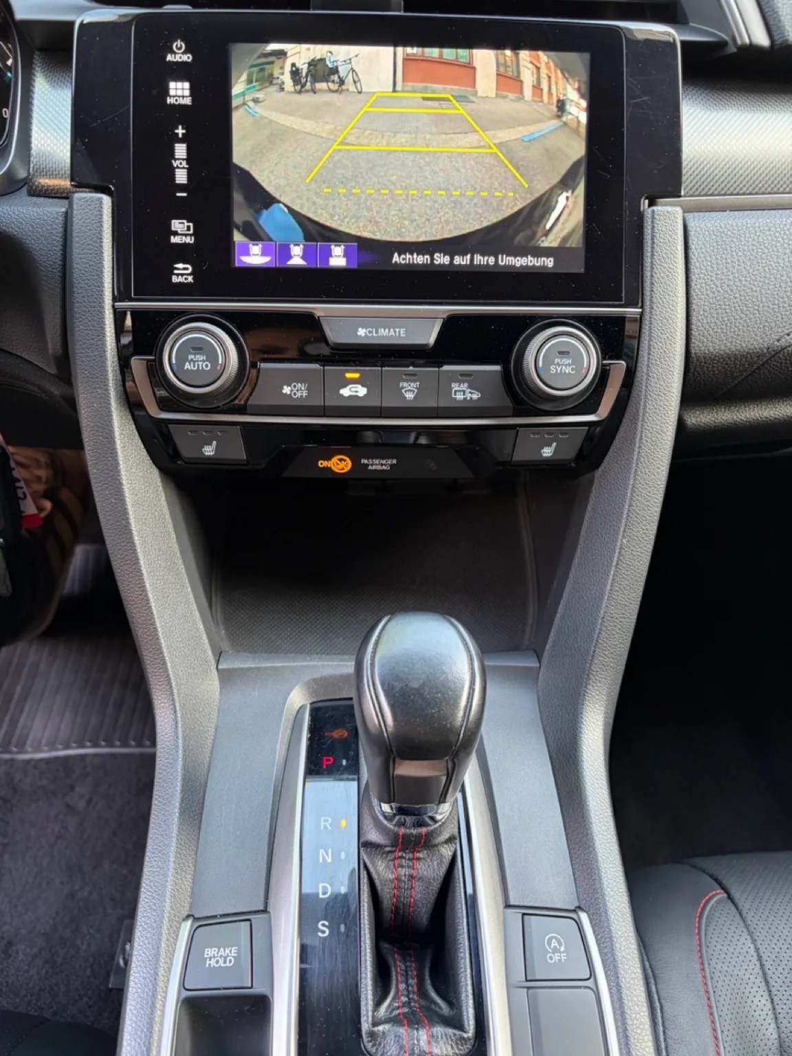 HONDA Civic 1.0 VTEC Executive Premium CVT-image-14