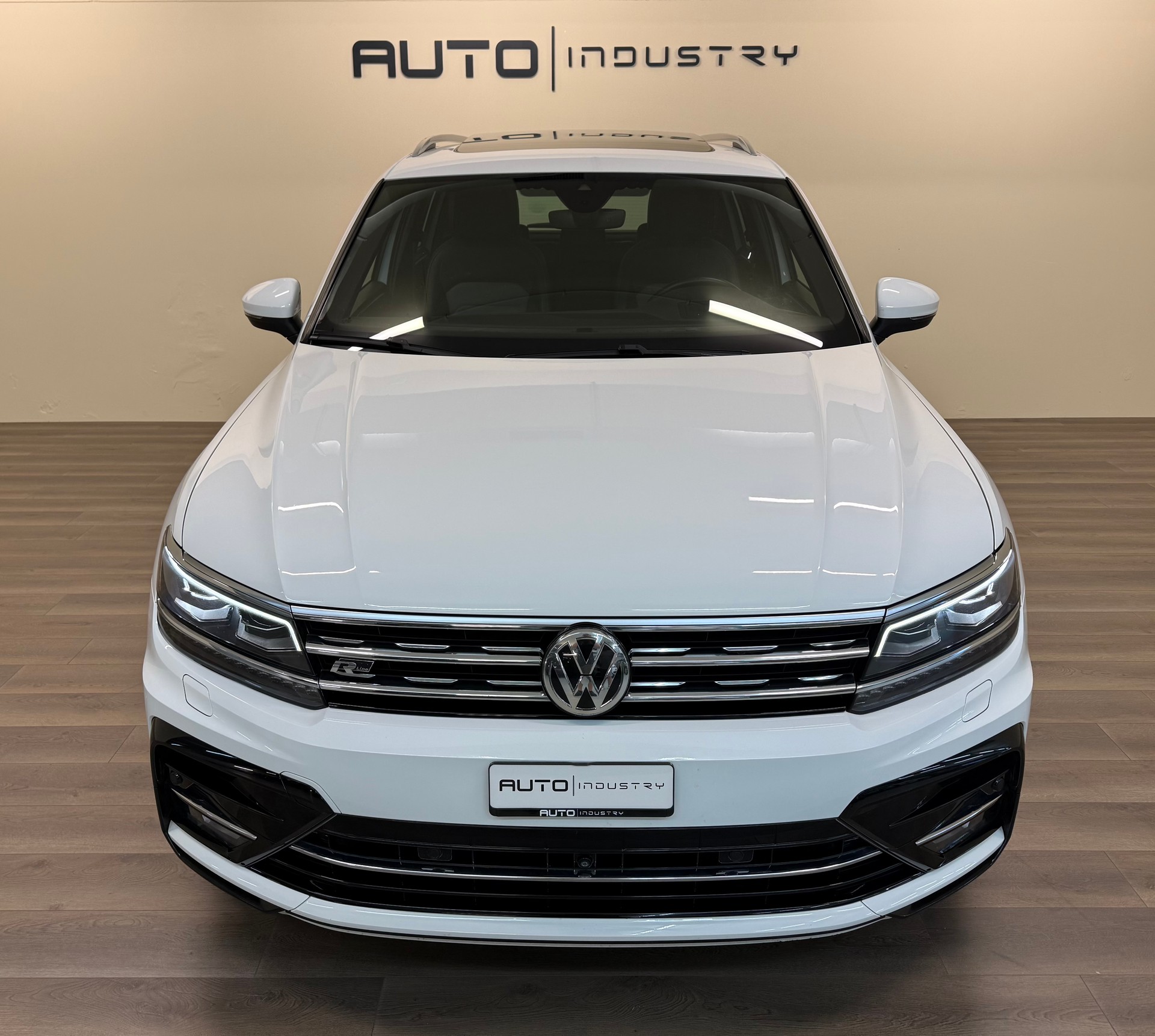 VW Tiguan 2.0 TDI SCR R-Line 4Motion DSG-image-7