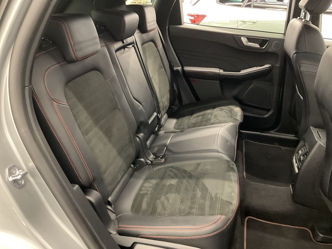 FORD Kuga 2.5 PHEV ST-Line X 2WD-image-9