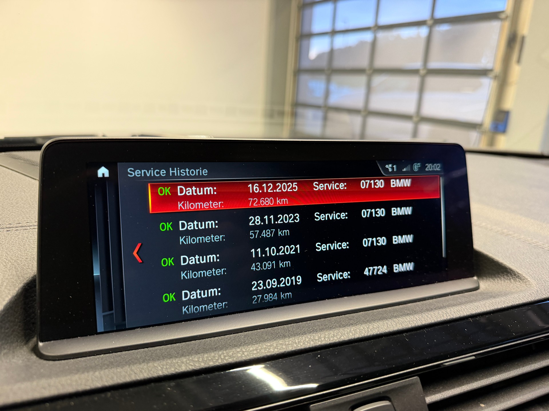 BMW 118i *CH-Auto*Gratis Service*Garantie*Edition Sport Line Shadow*-image-19