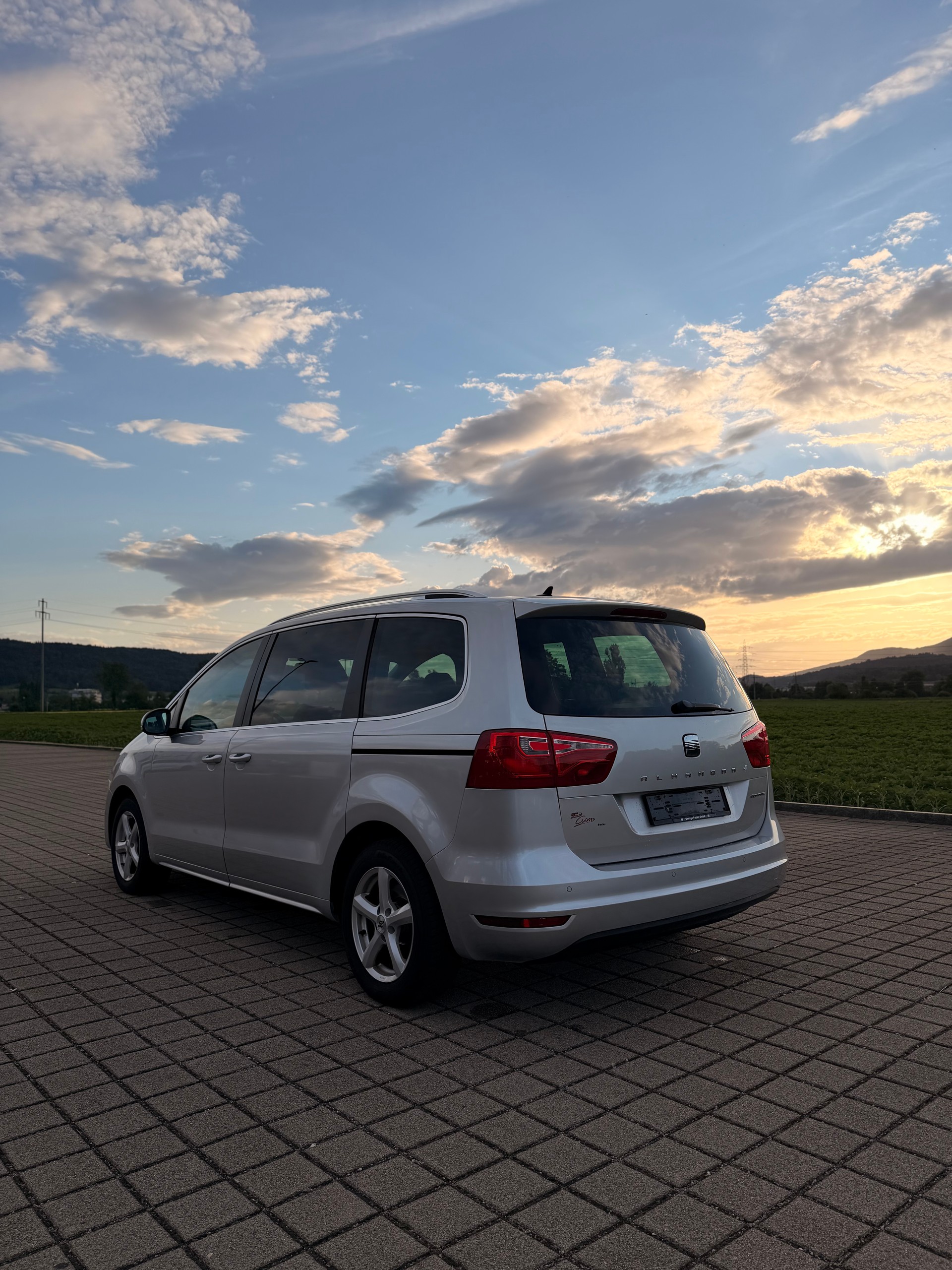 SEAT Alhambra 2.0 TDI Style 4x4 * Integrierte Kindersitze*-image-11