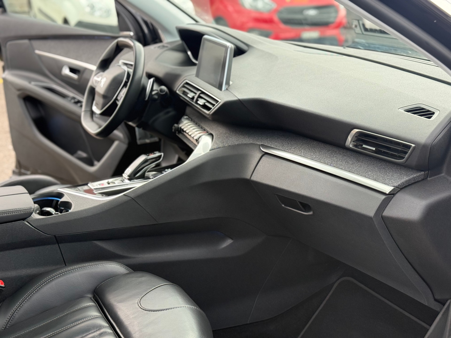 PEUGEOT 3008 1.6 THP Allure EAT-image-7