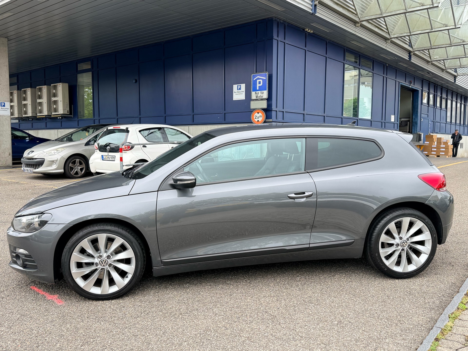 VW Scirocco 2.0 TSI Team DSG-image-5