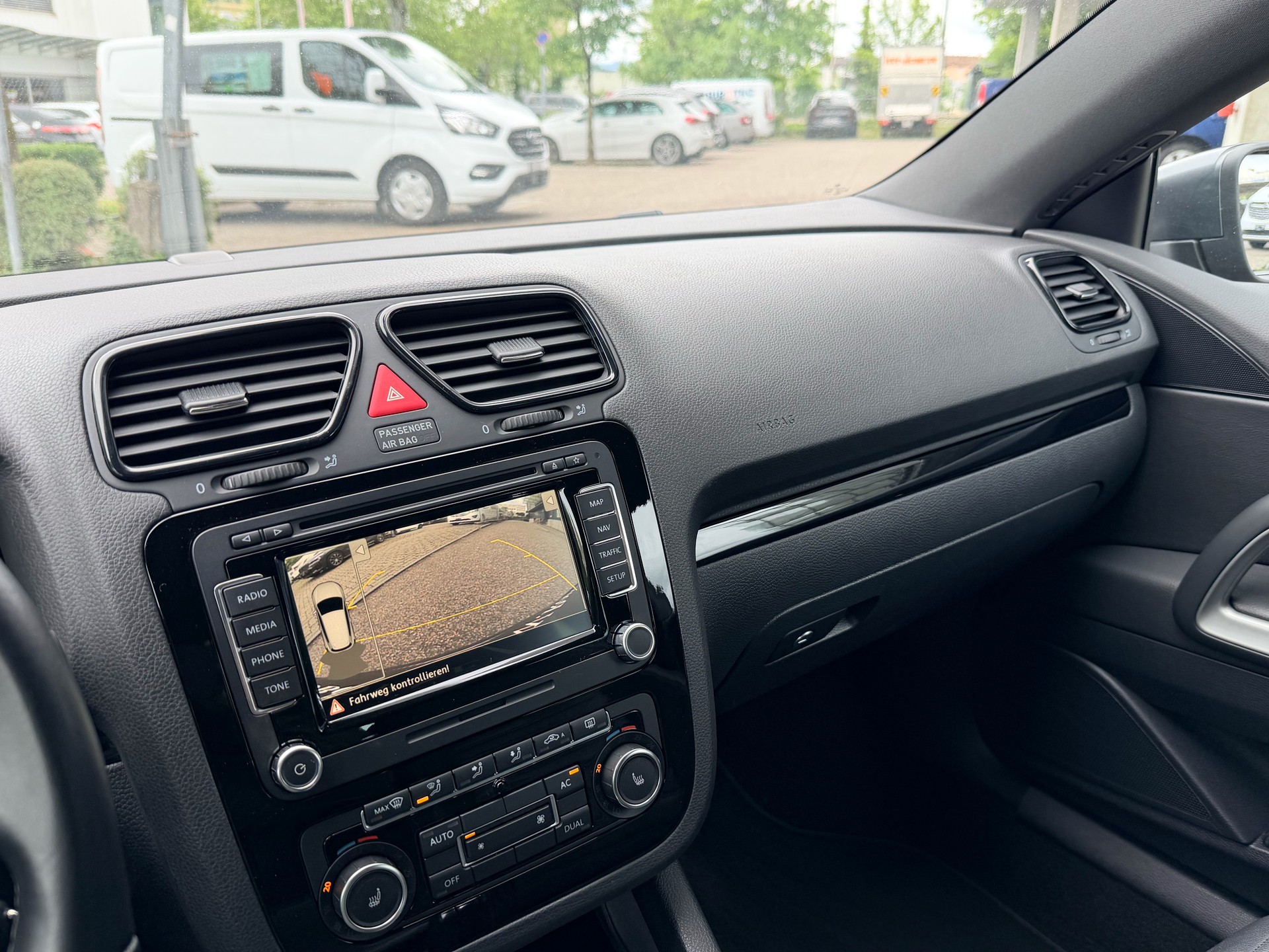 VW Scirocco 2.0 TSI Team DSG-image-15
