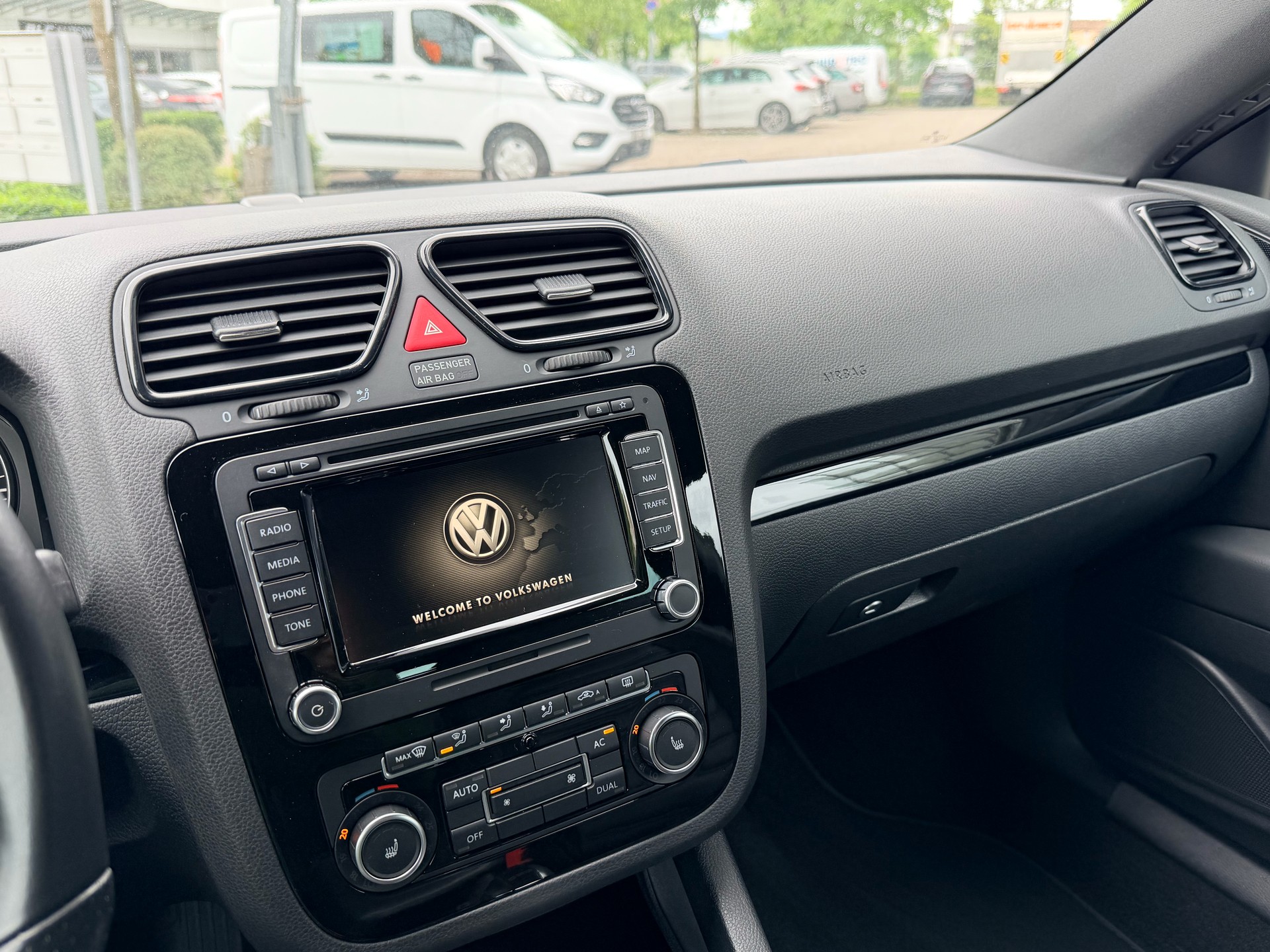 VW Scirocco 2.0 TSI Team DSG-image-14