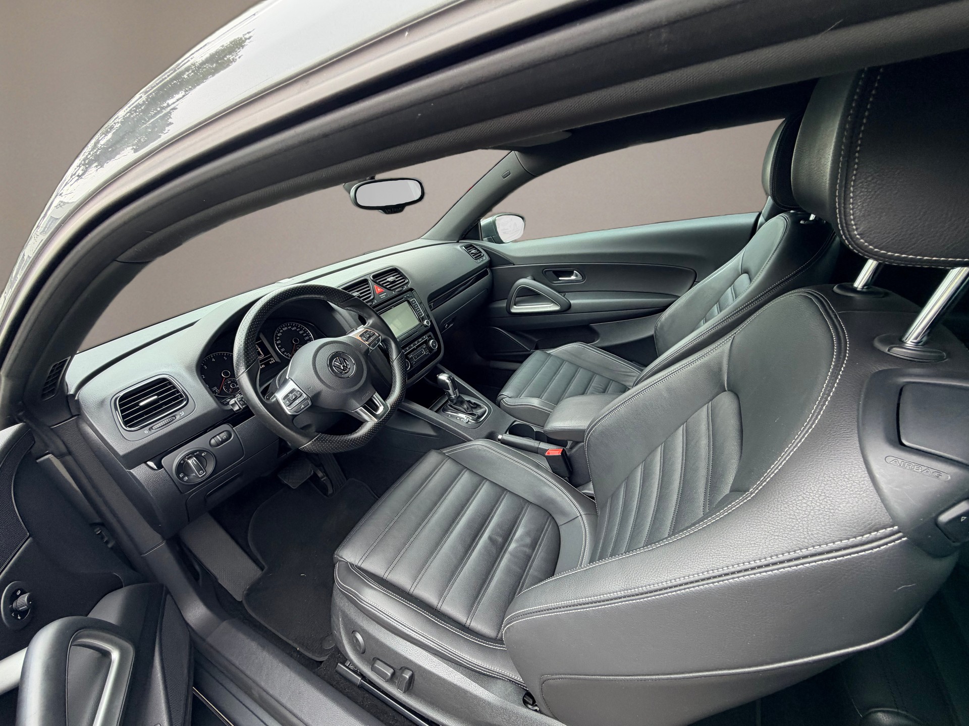 VW Scirocco 2.0 TSI Team DSG-image-18