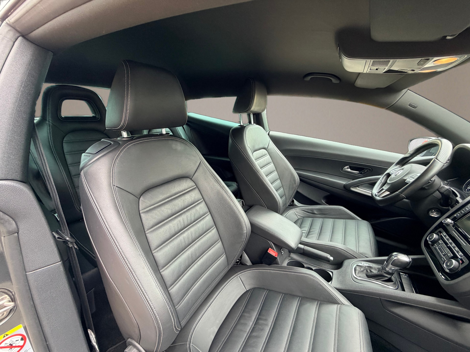 VW Scirocco 2.0 TSI Team DSG-image-16