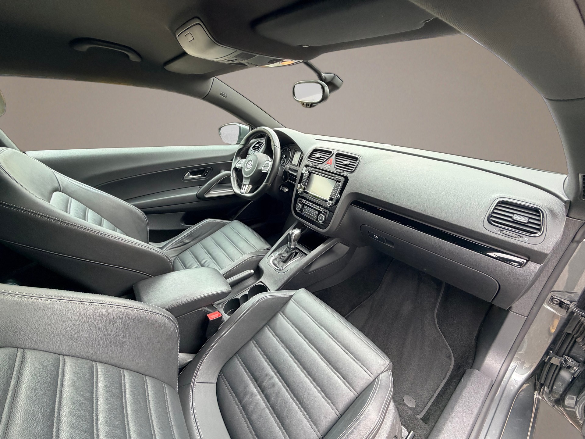 VW Scirocco 2.0 TSI Team DSG-image-15
