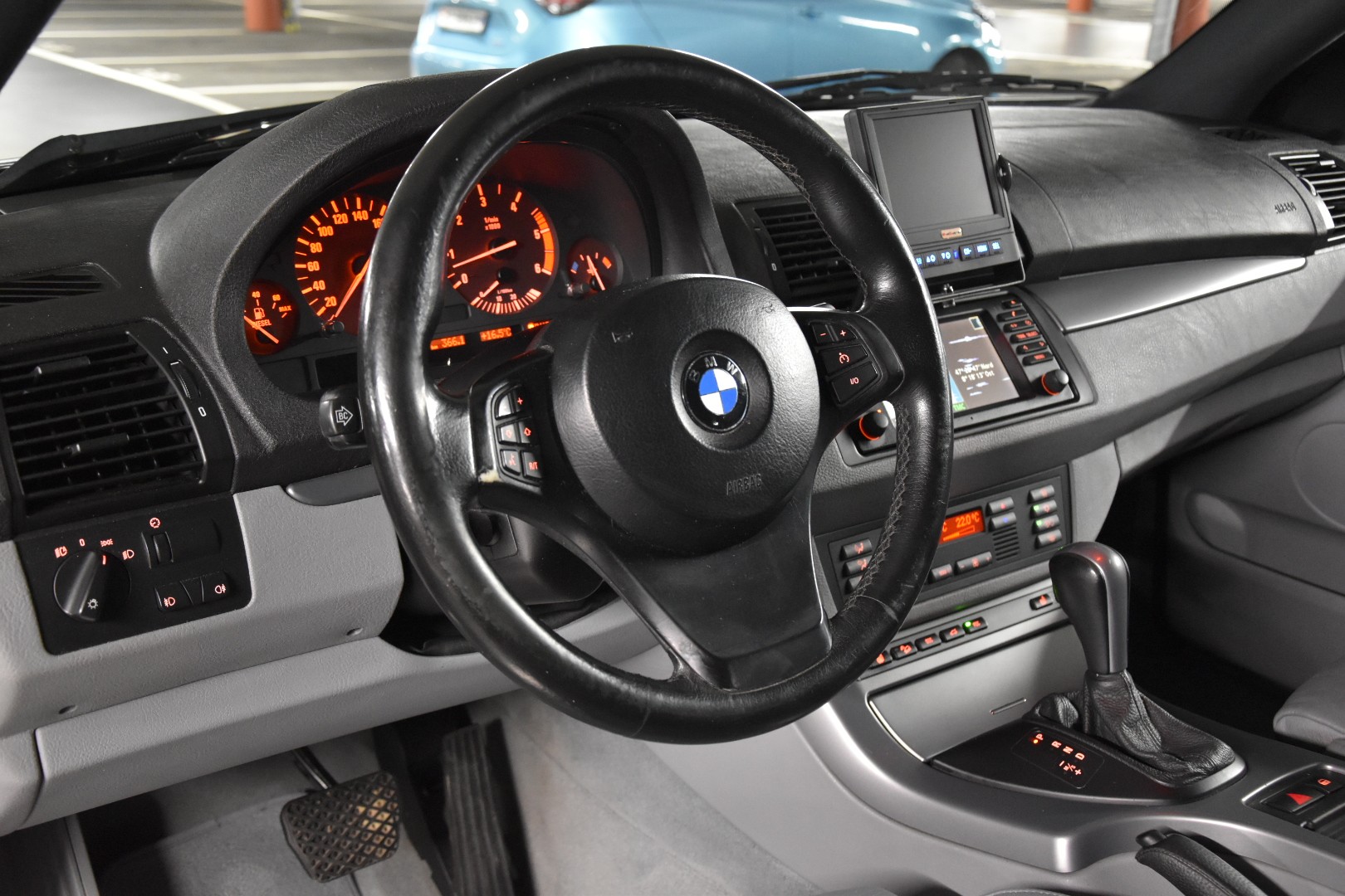 BMW X5 3.0d-image-21