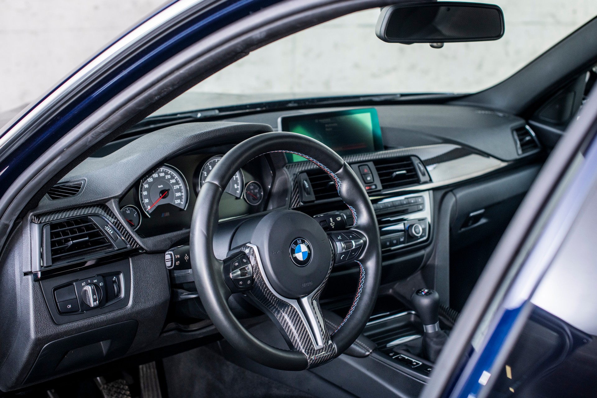 BMW M3-image-6