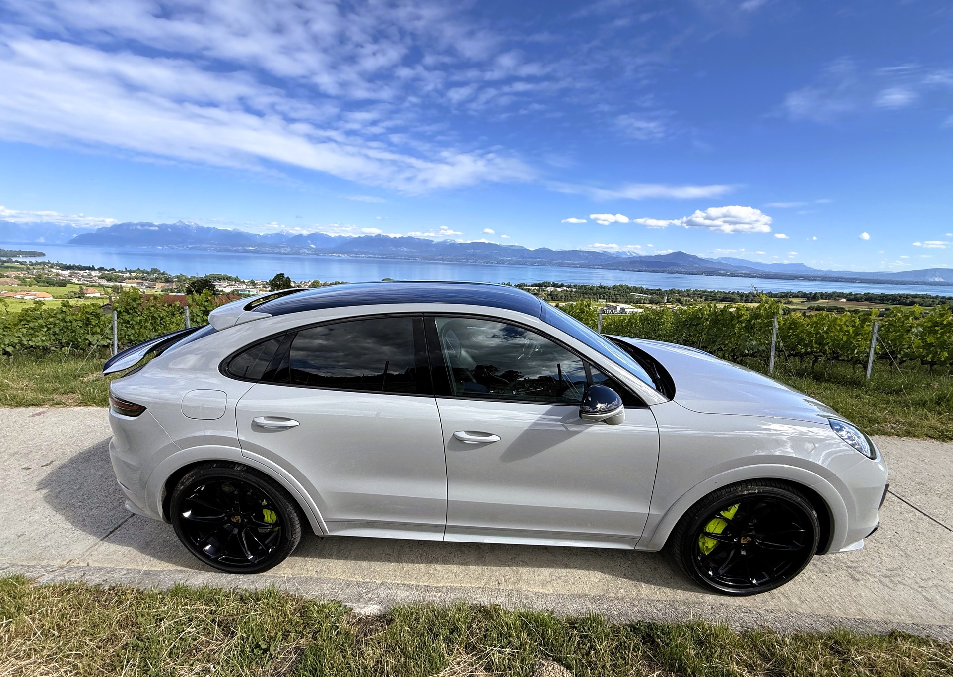 PORSCHE Cayenne Turbo Coupé S E-Hybrid-image-5