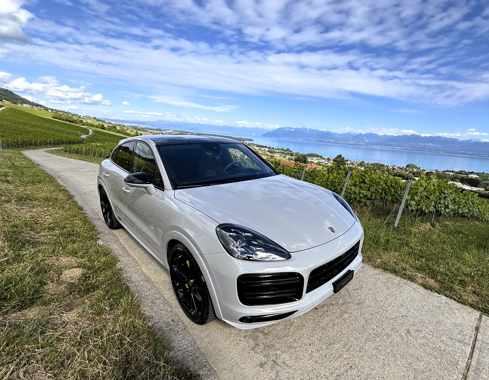 PORSCHE Cayenne Turbo Coupé S E-Hybrid-image-6