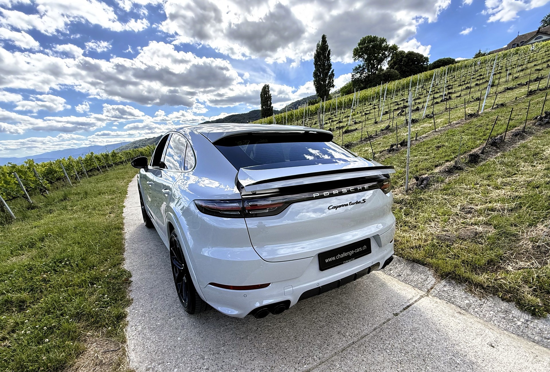 PORSCHE Cayenne Turbo Coupé S E-Hybrid-showroom-element-1