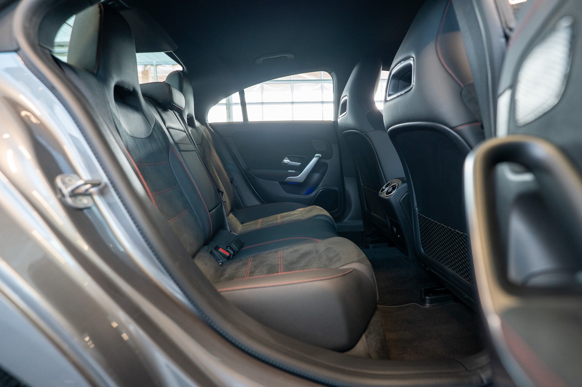 MERCEDES-BENZ CLA 200 AMG Line / Facelift / Rückfahrkamera / Ambientebeleuchtung-image-13