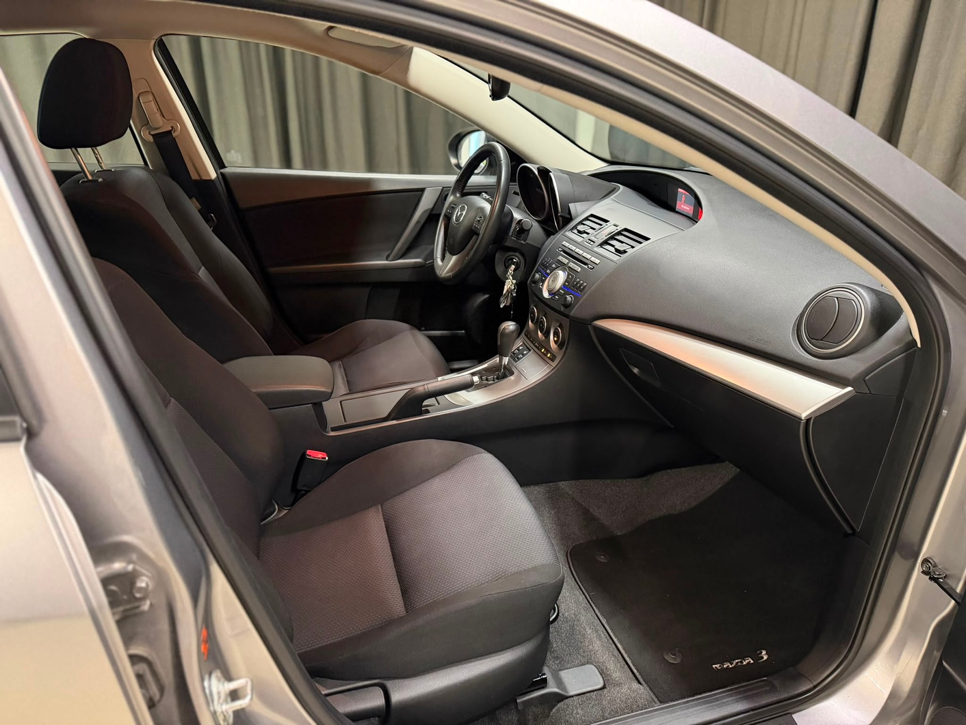 MAZDA 3 2.0 16V Exclusive Activematic-image-13