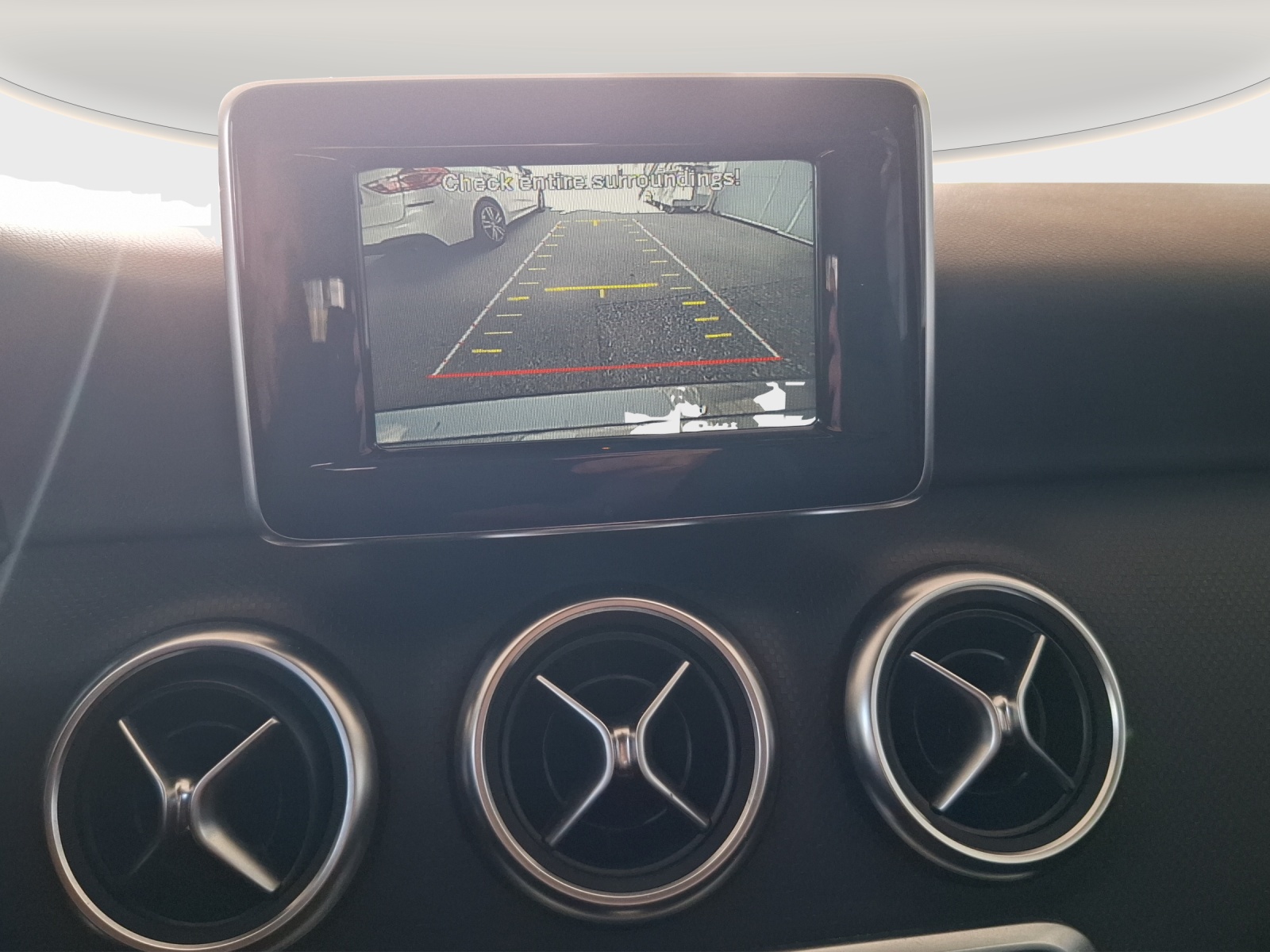 MERCEDES-BENZ A 220 Urban 4Matic 7G-DCT // 8-fach Aluminiumbereift-image-14
