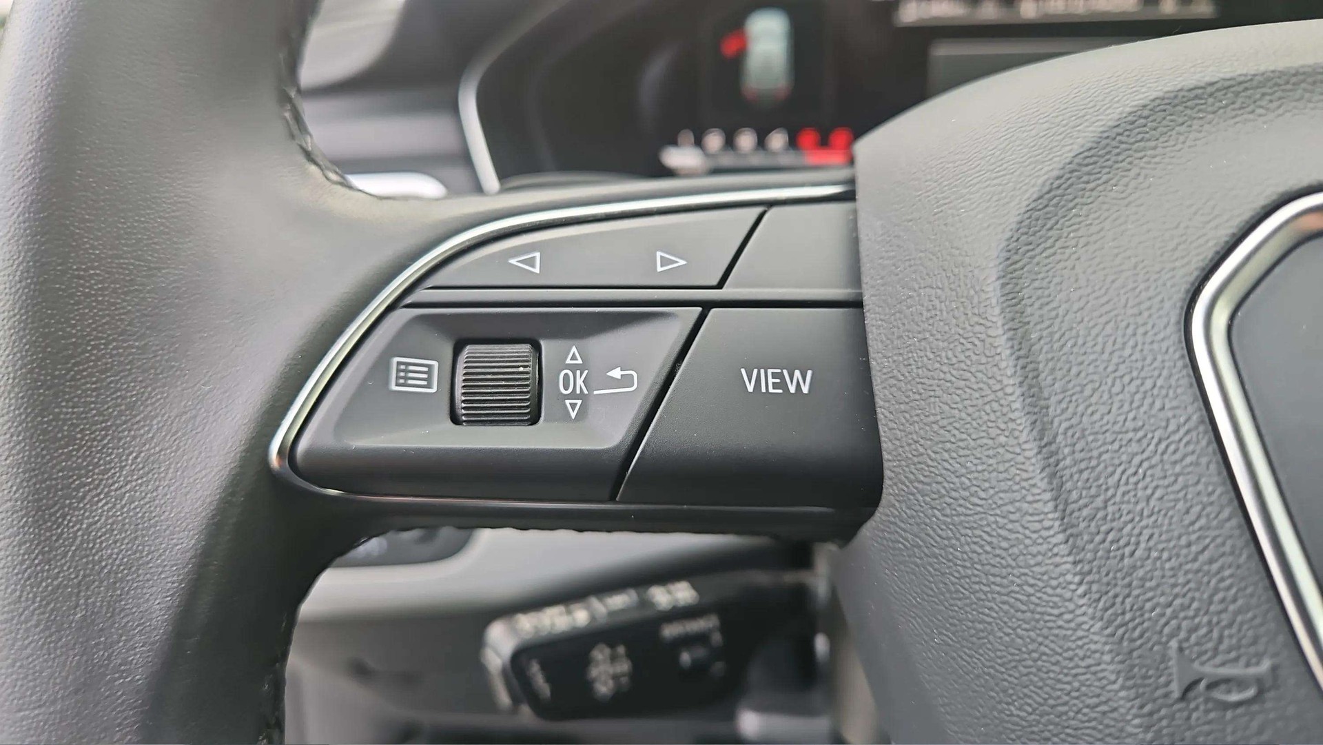 AUDI A4 Avant 40 TDI S line Attraction quattro S-tronic mit AHK Vorbereitung & 5J Werksgarantie oder bis 100000km-image-29