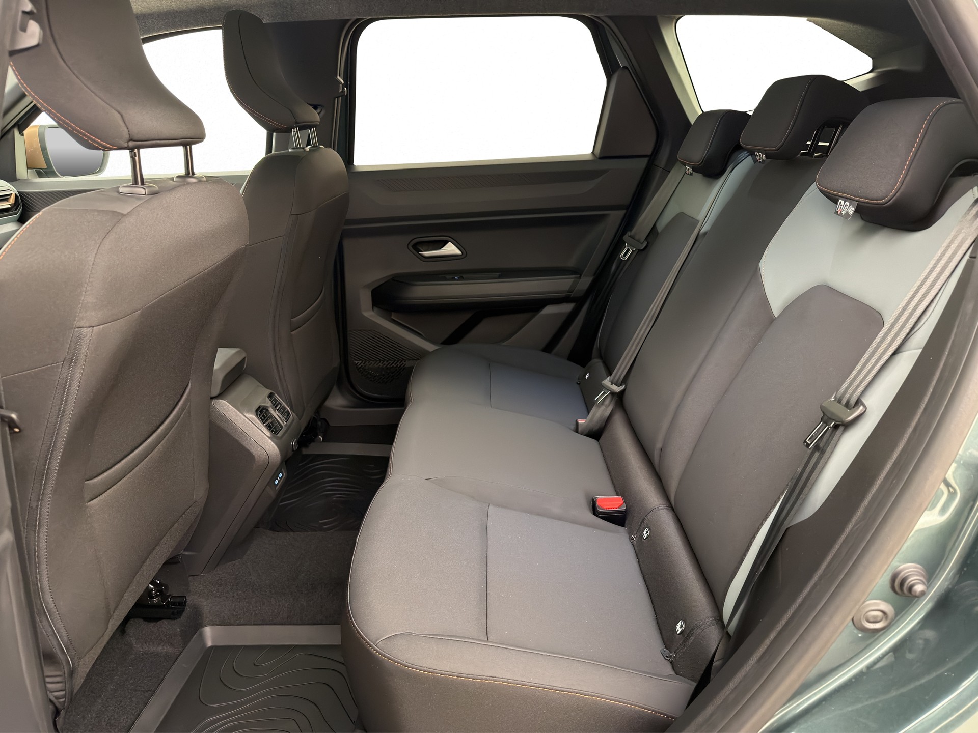 DACIA Bigster 1.8 Hybrid Extreme-image-12