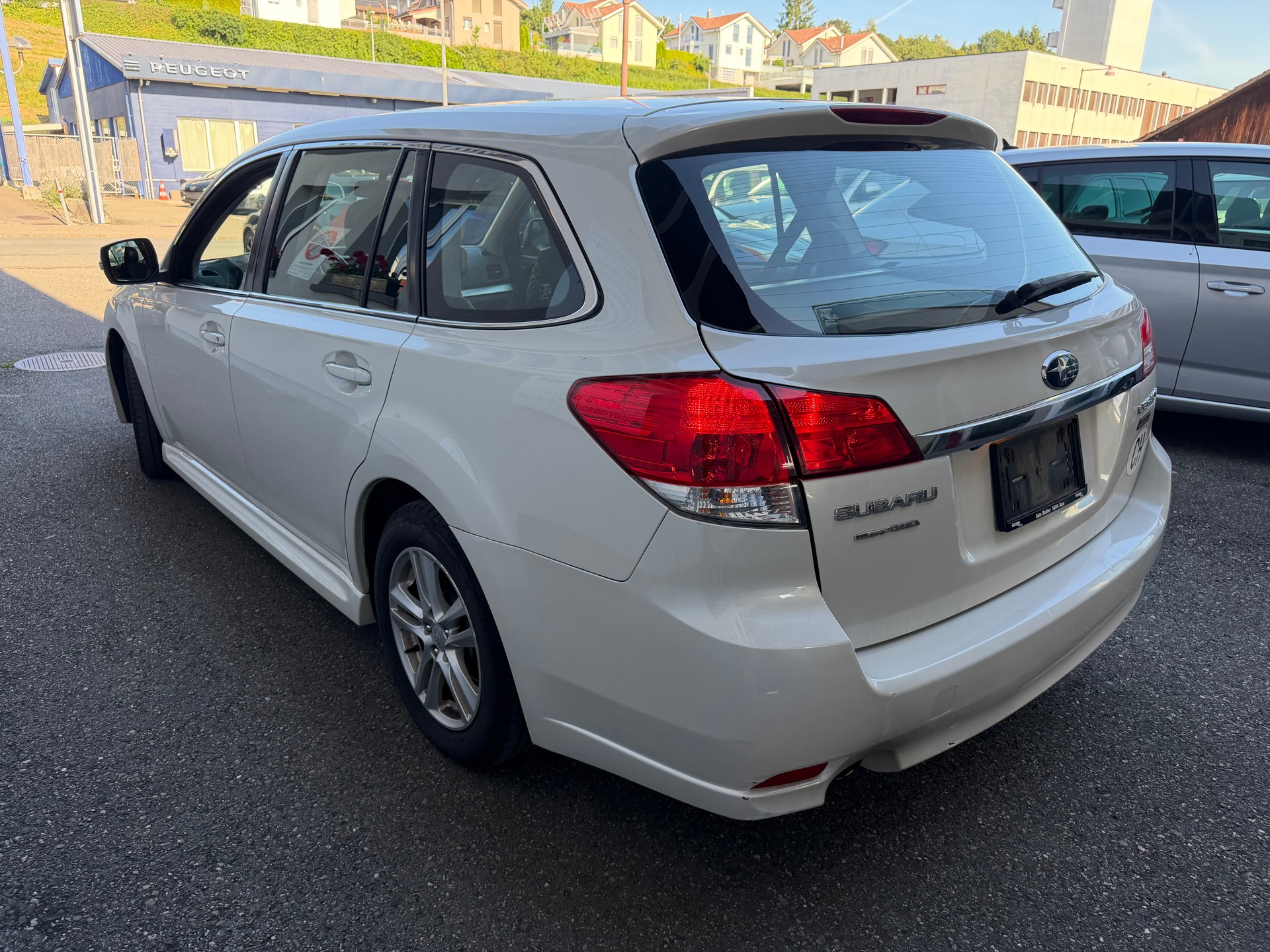 SUBARU LEGACY-image-4